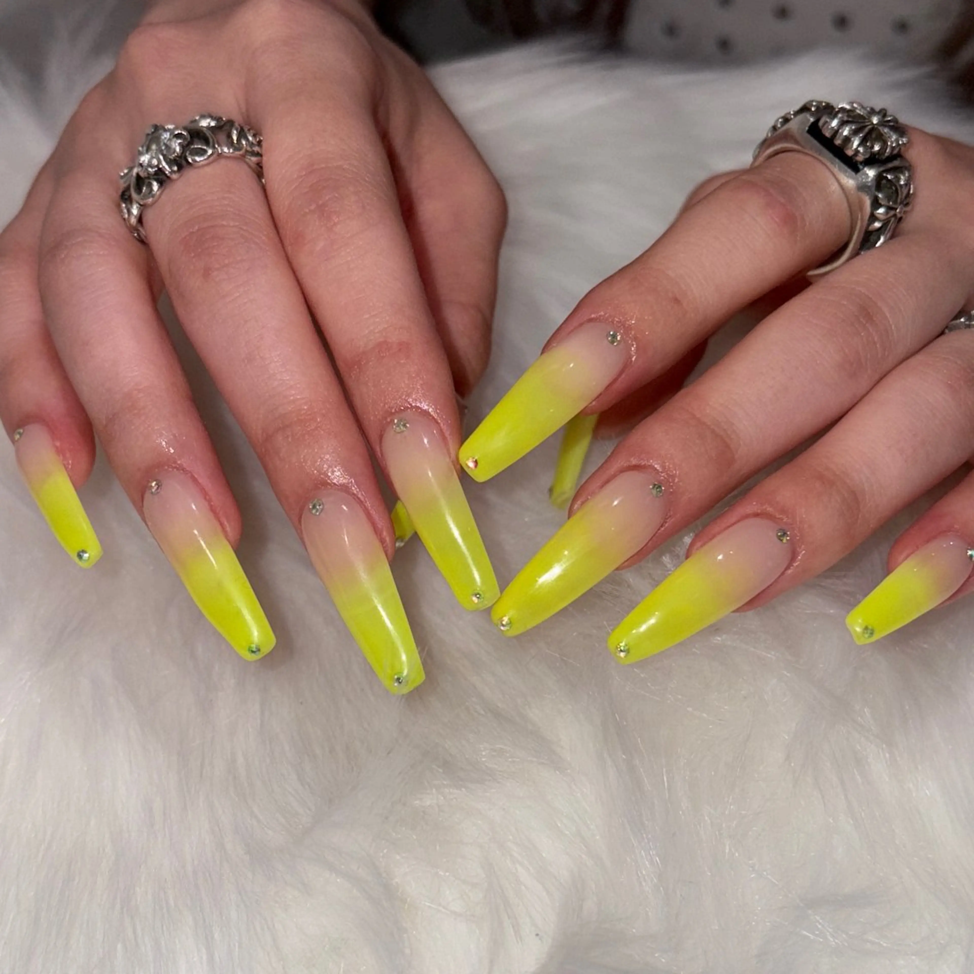 ネイル ハンドネイル 👽個性派ネイル🎀 komachiのヘアスタイル