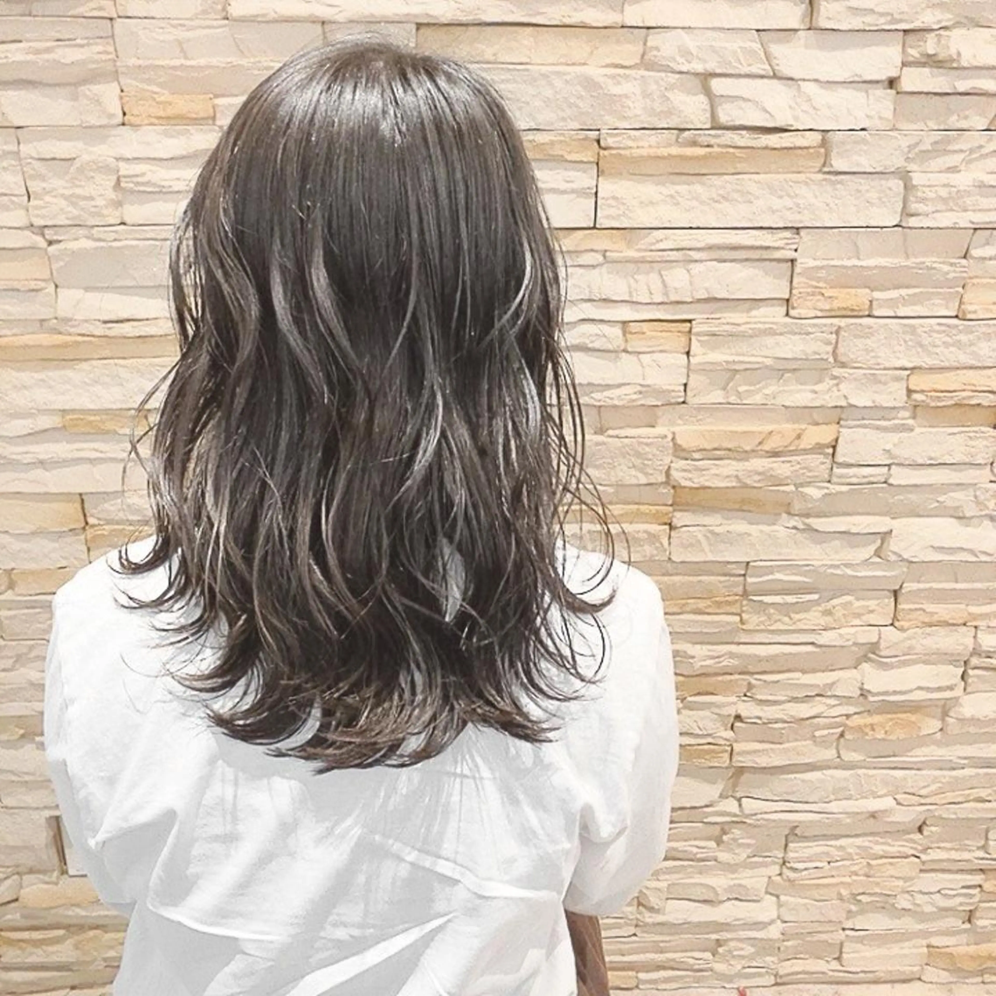 セミロング 🌿アロマヘアルーム 新宿店✂︎のヘアスタイル