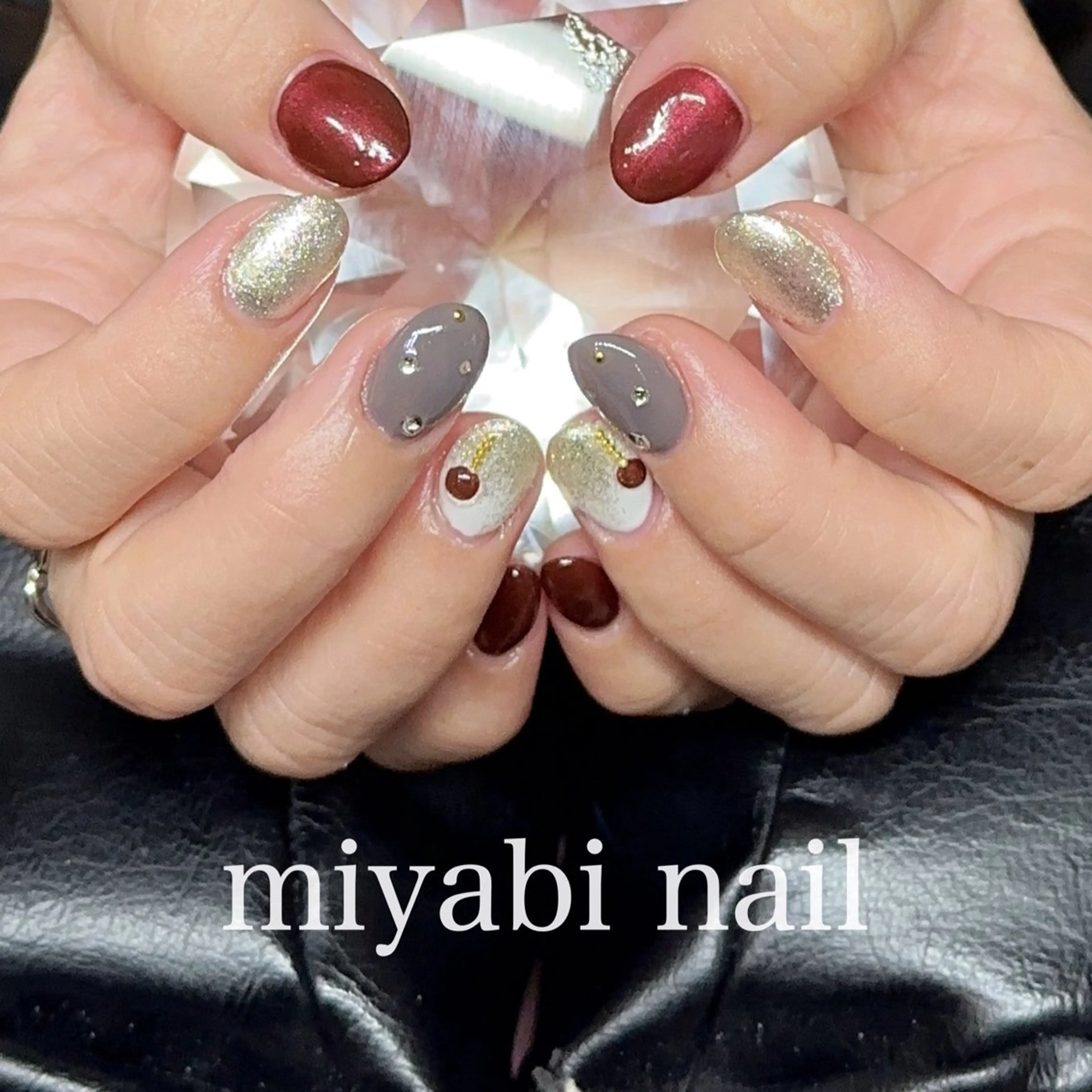 ネイル ボルドー ジェルネイル ラメ(グリッター) 持ち込み 冬ネイル ハンドネイル miyabi nail 桂川駅近くのネイルデザイン