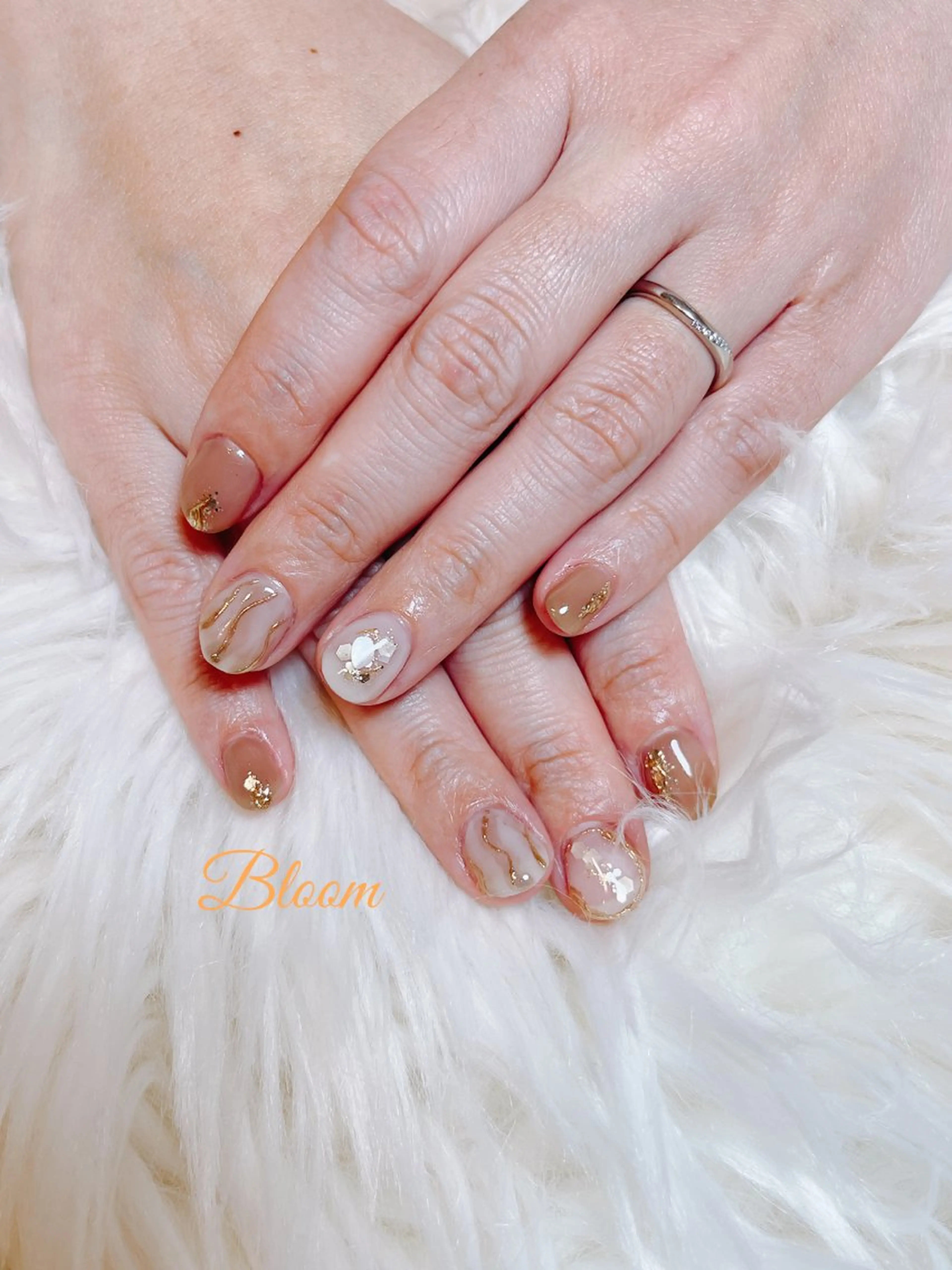 ネイル ジェルネイル キラキラネイル オフィスネイル シンプルネイル ブライダルネイル ハンドネイル Bloom Nail Salonのネイルデザイン