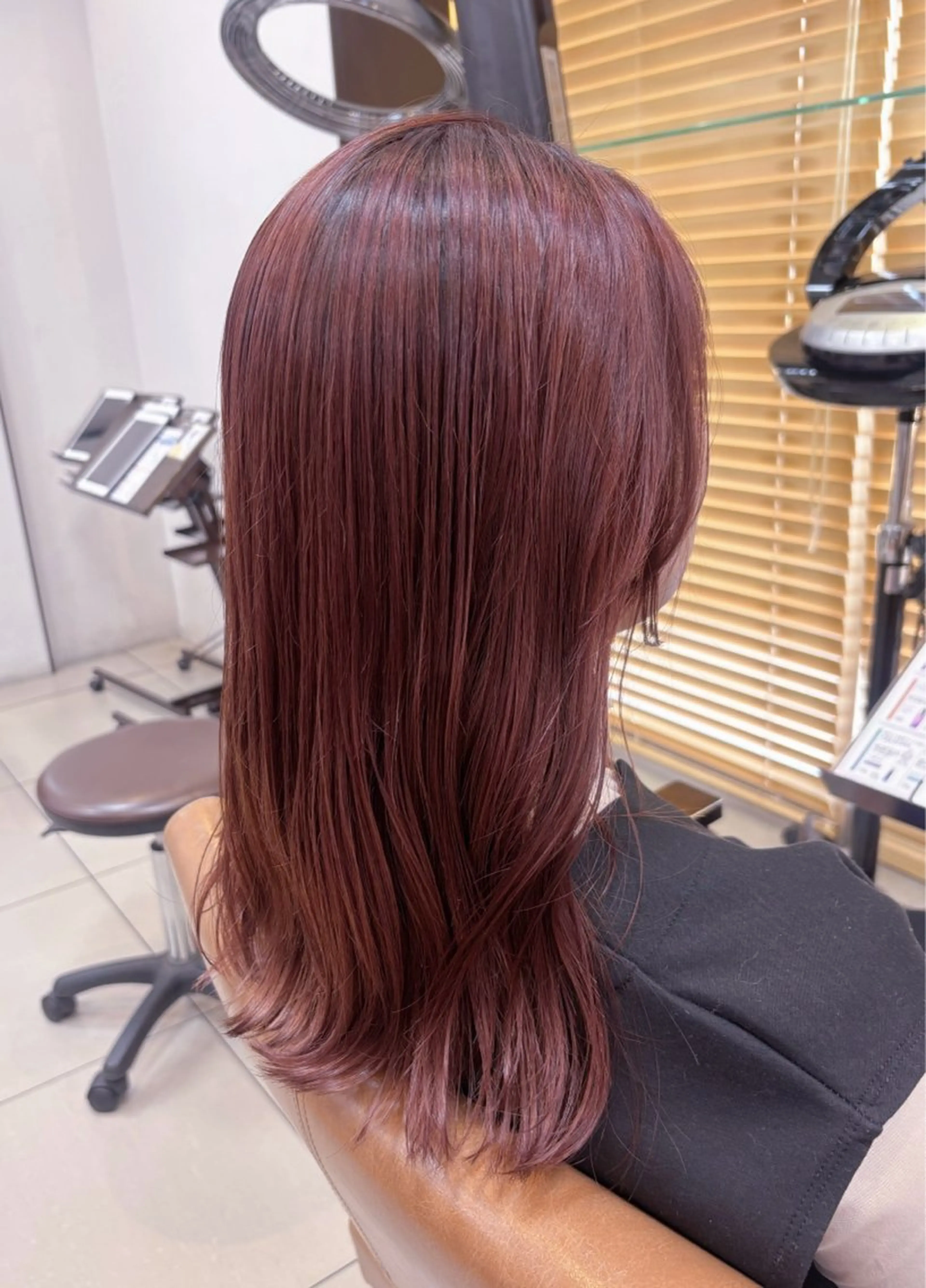 ミディアム カラー カシス ピンクカラー 髪質改善 ヘアカラー 頭皮×髪質改善 透明感カラー💎中村のヘアスタイル