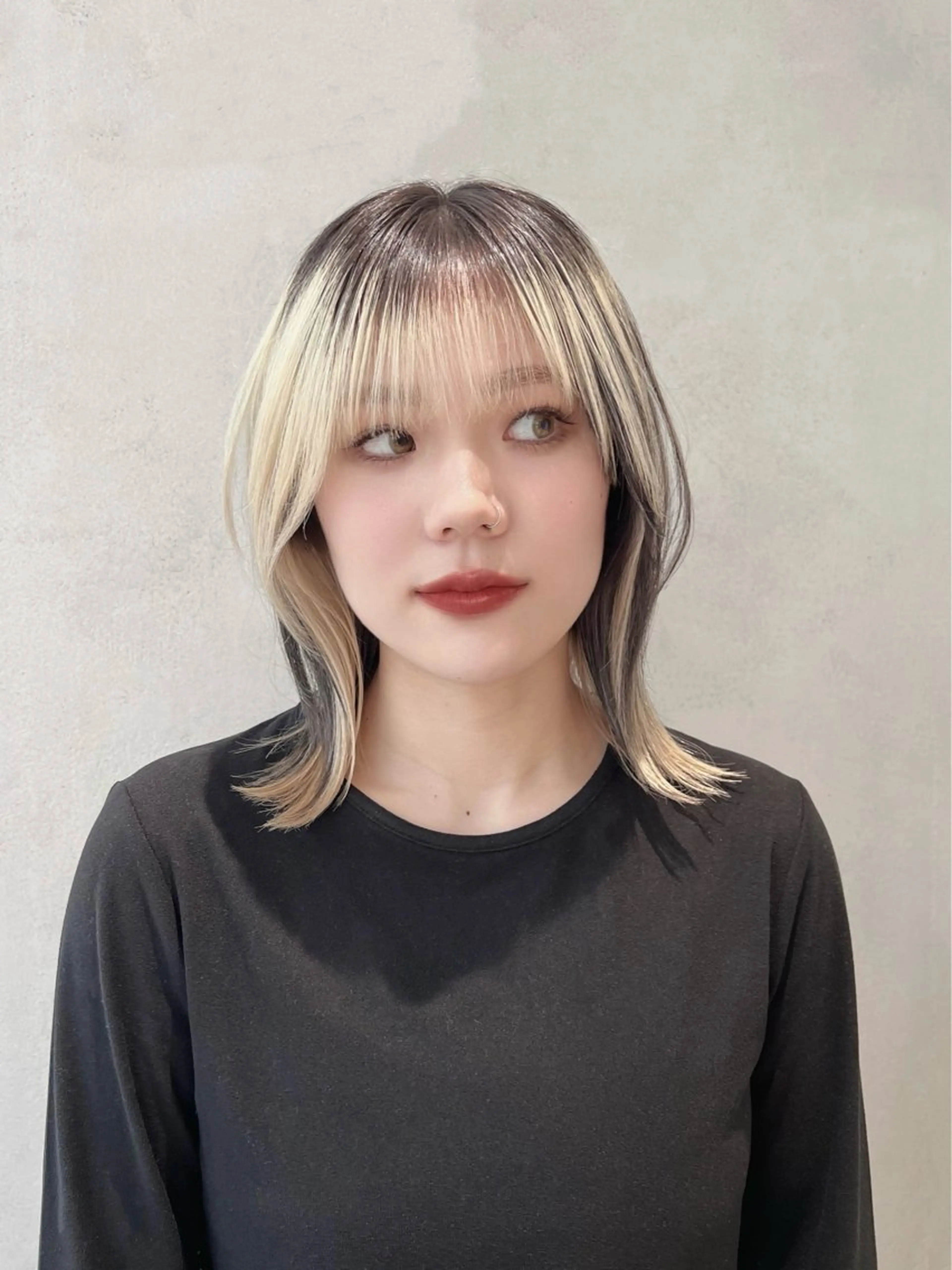 ミディアム Say.石川葵 ショートボブ前髪のヘアスタイル