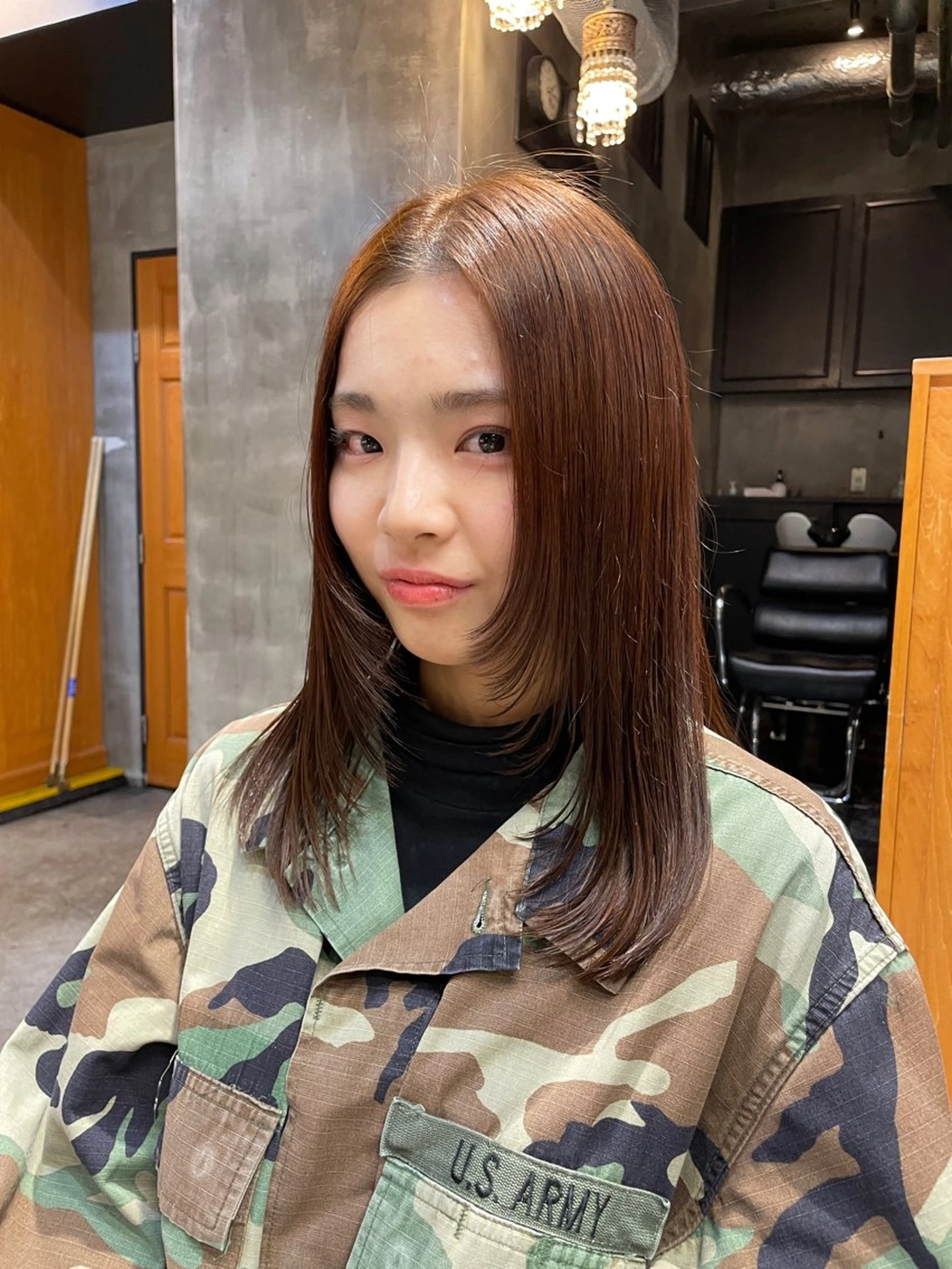 ミディアム カラー パーマ ヘアアレンジ カット ヘアカラー トリートメント レイヤー/ 透明感カラー/マドカのヘアスタイル