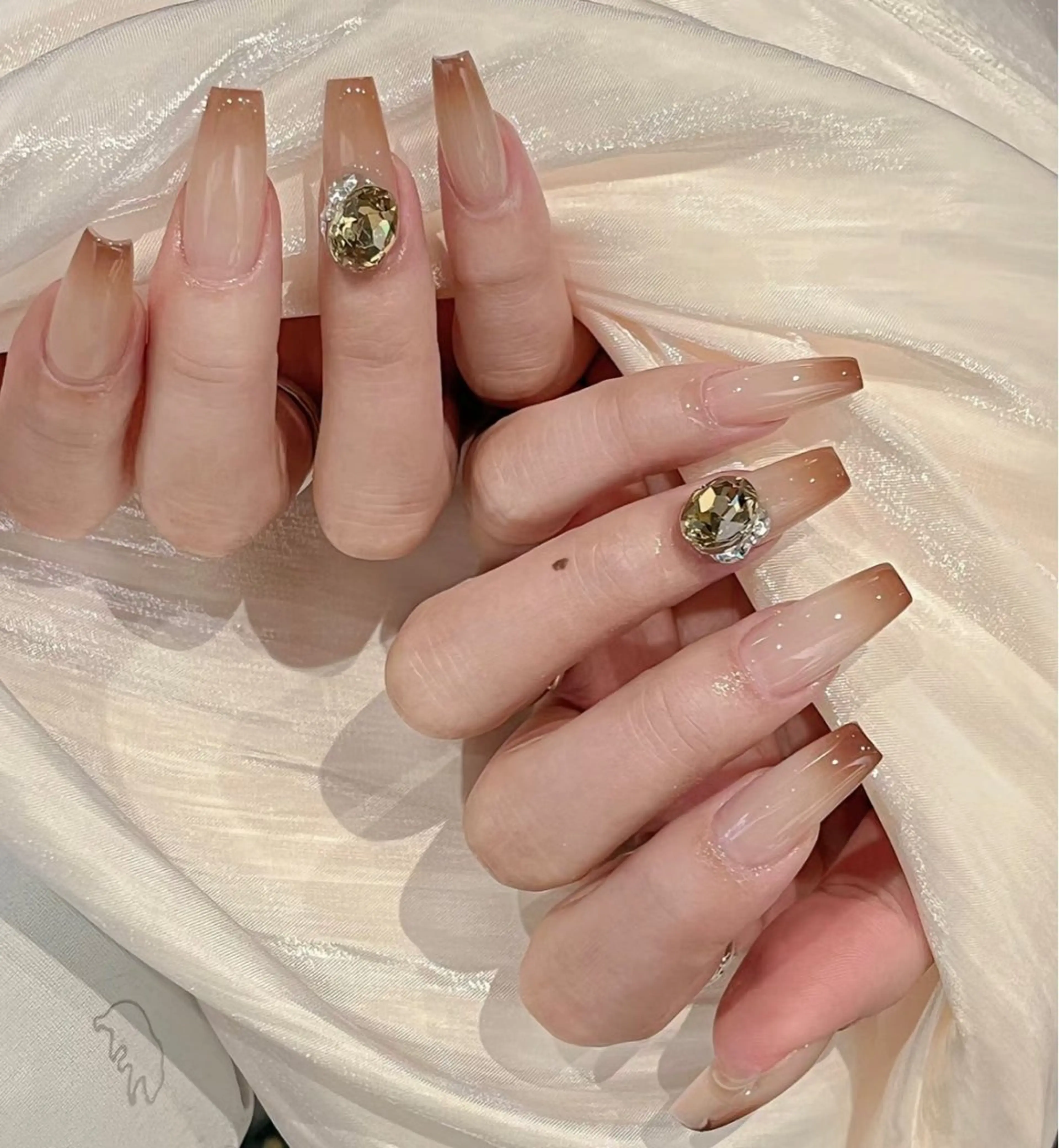 ネイル ハンドネイル 🍑 momo_nailのネイルデザイン