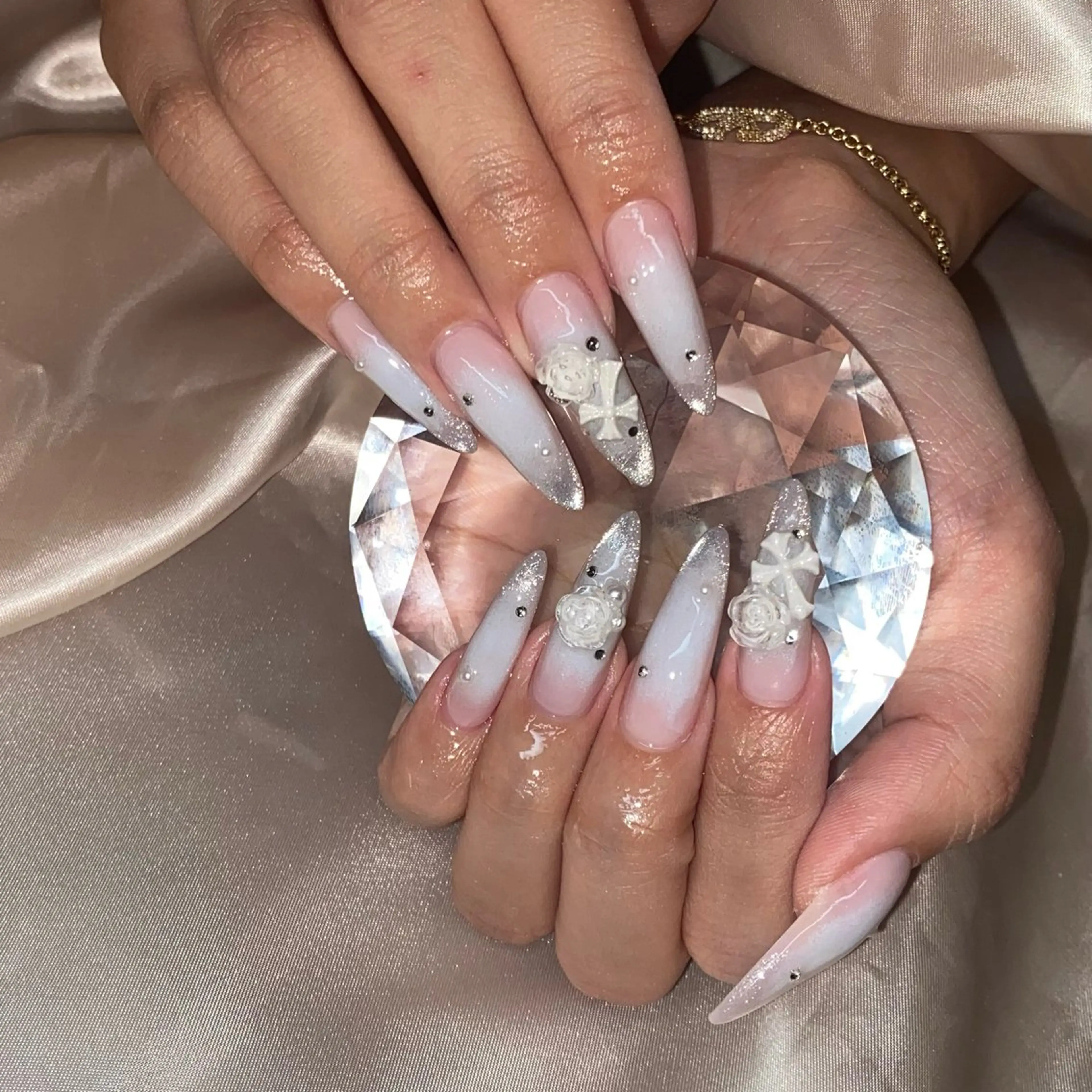 ネイル ハンドネイル la vie Luire所属・la vie Luire アスカのネイルデザイン