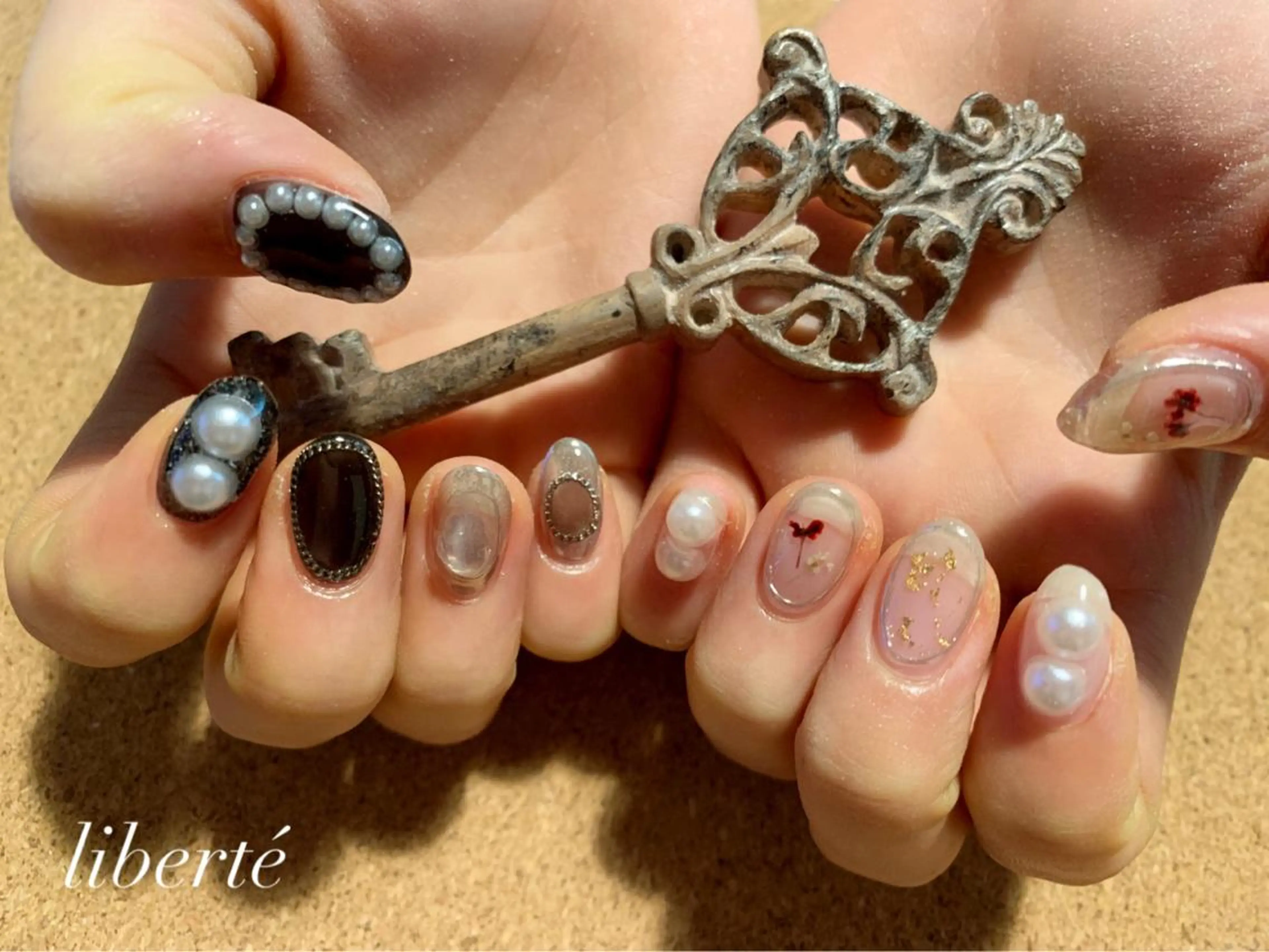ネイル liberté (リベルテ)のネイルデザイン