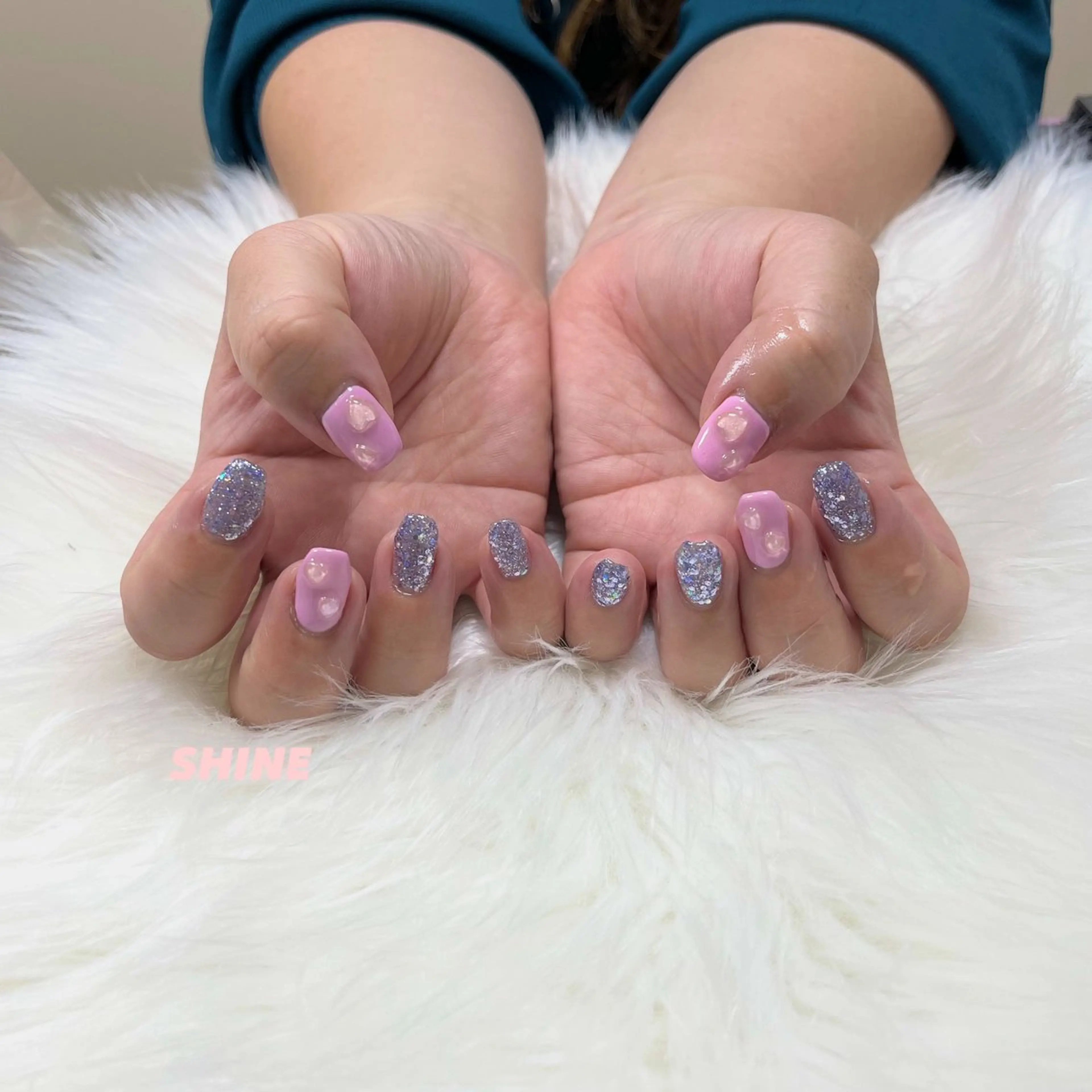 ネイル ハート キラキラネイル ピンク SHINE nail salonのネイルデザイン