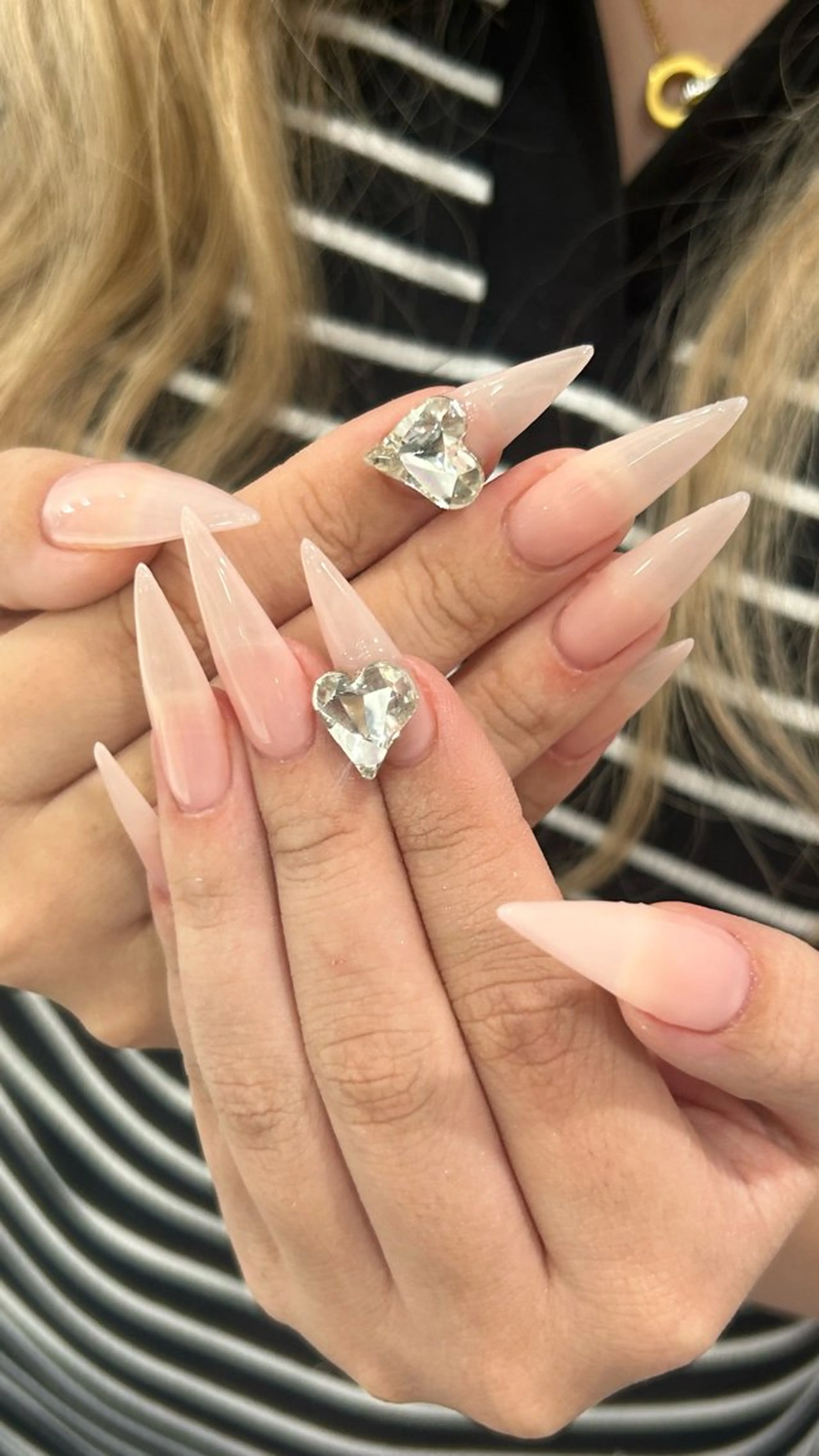 ネイル VENUSBELT hidekaのネイルデザイン