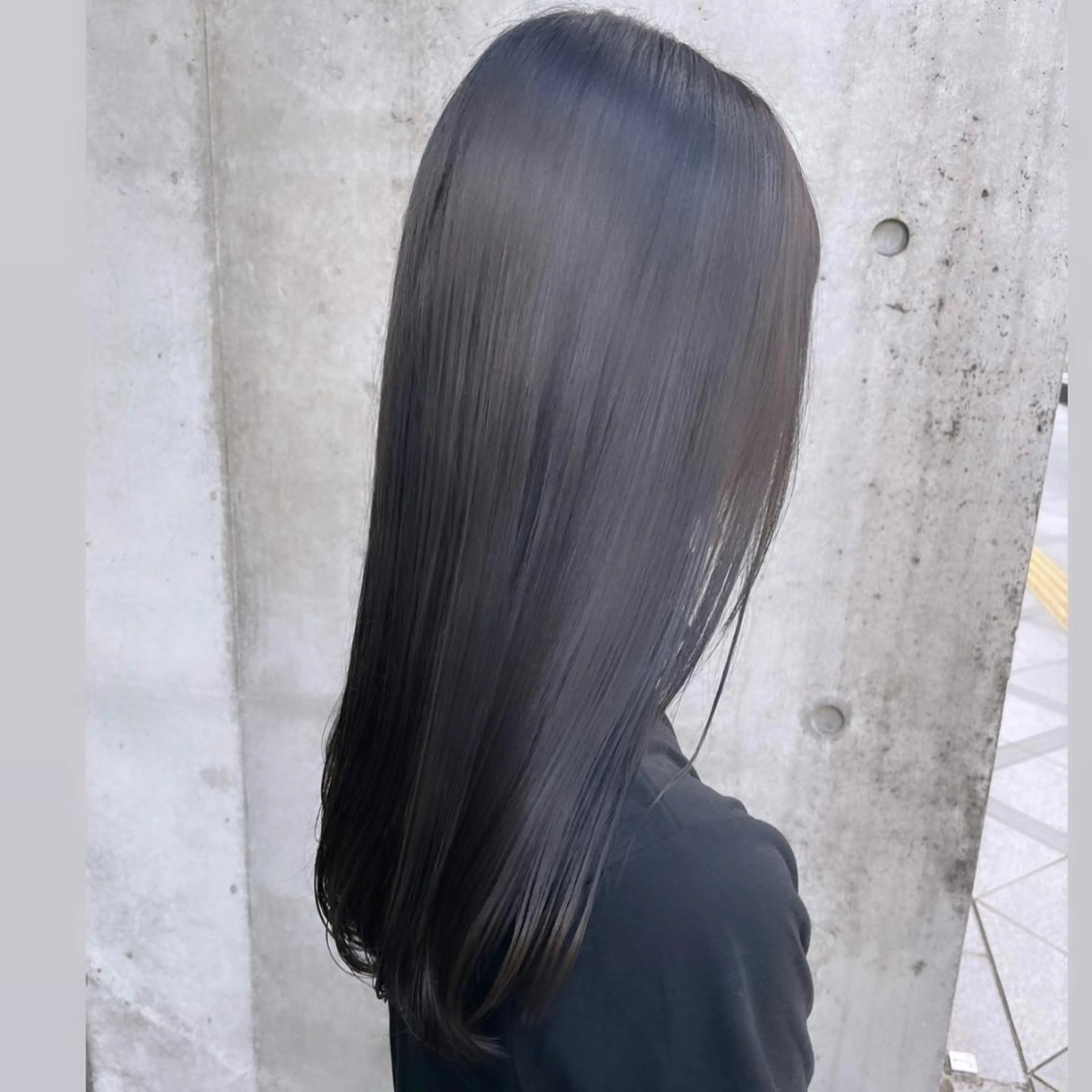 ロング カラー 濱本 新奈 / 髪質改善パーマのヘアスタイル