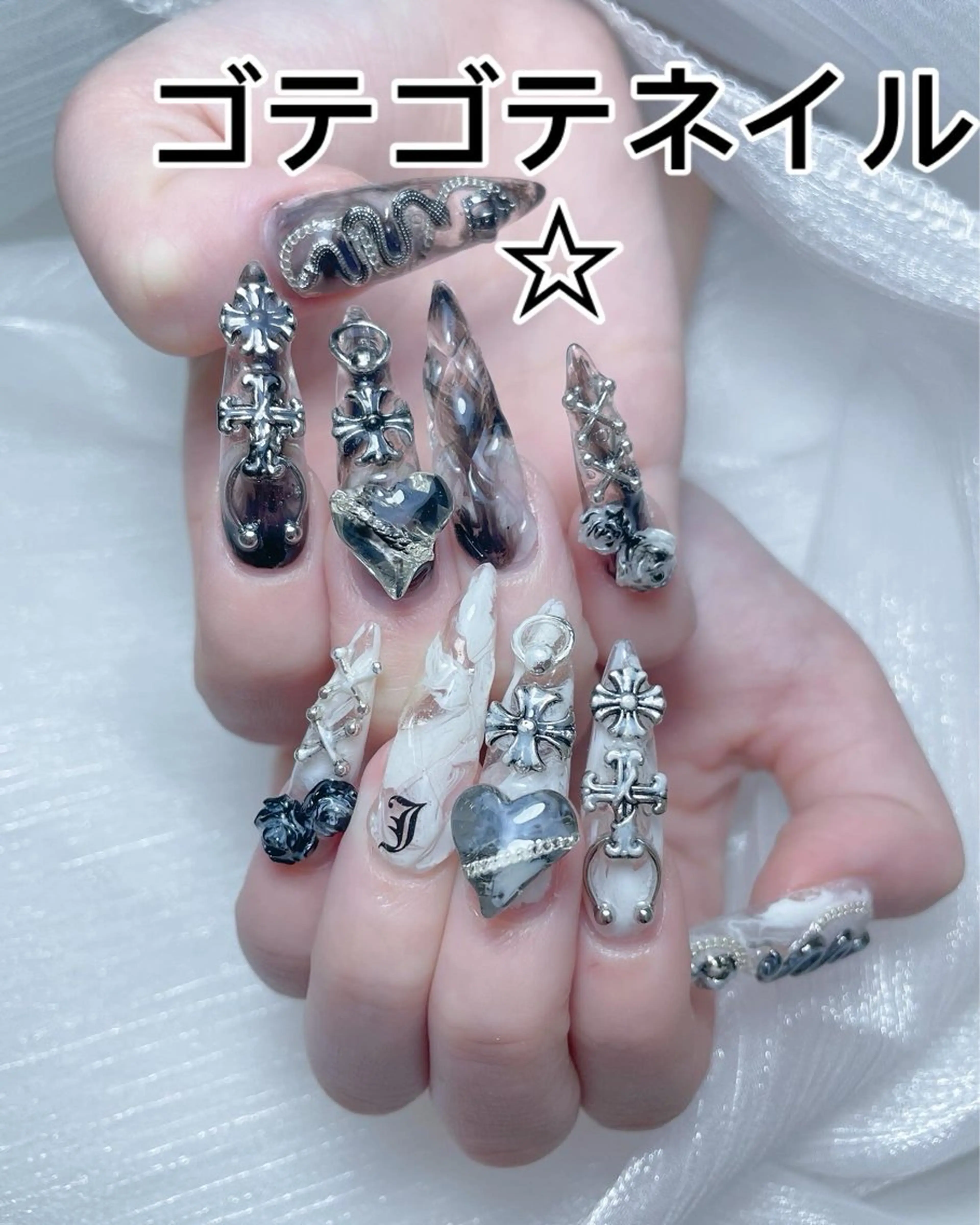 ネイル チークネイル ガーリー キラキラネイル 韓国ネイル リボン ハンドネイル princess スカルプ専門店のネイルデザイン