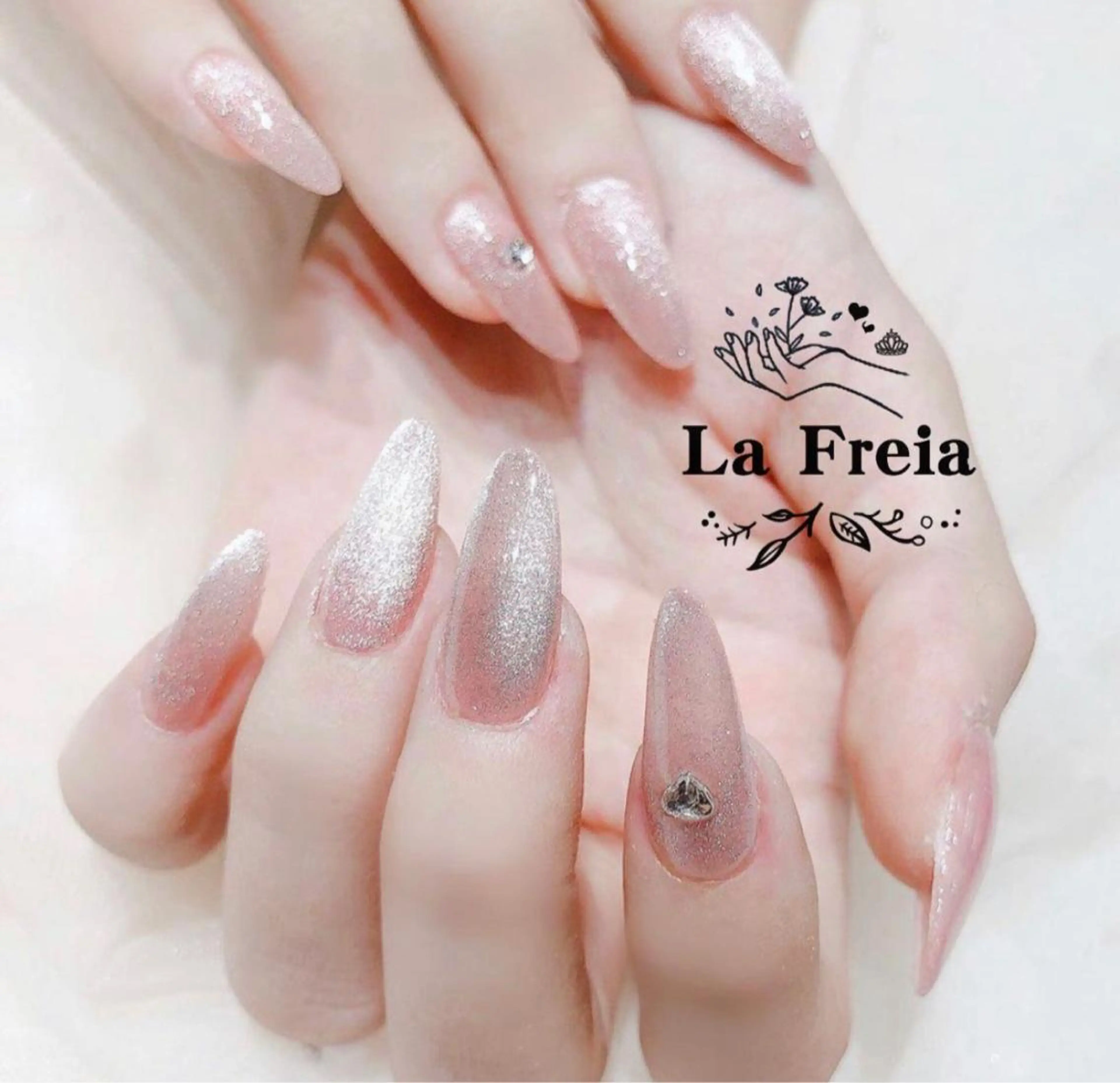 ネイル ハンドネイル ハンドケア 🤩 Yuliaユリアのネイルデザイン