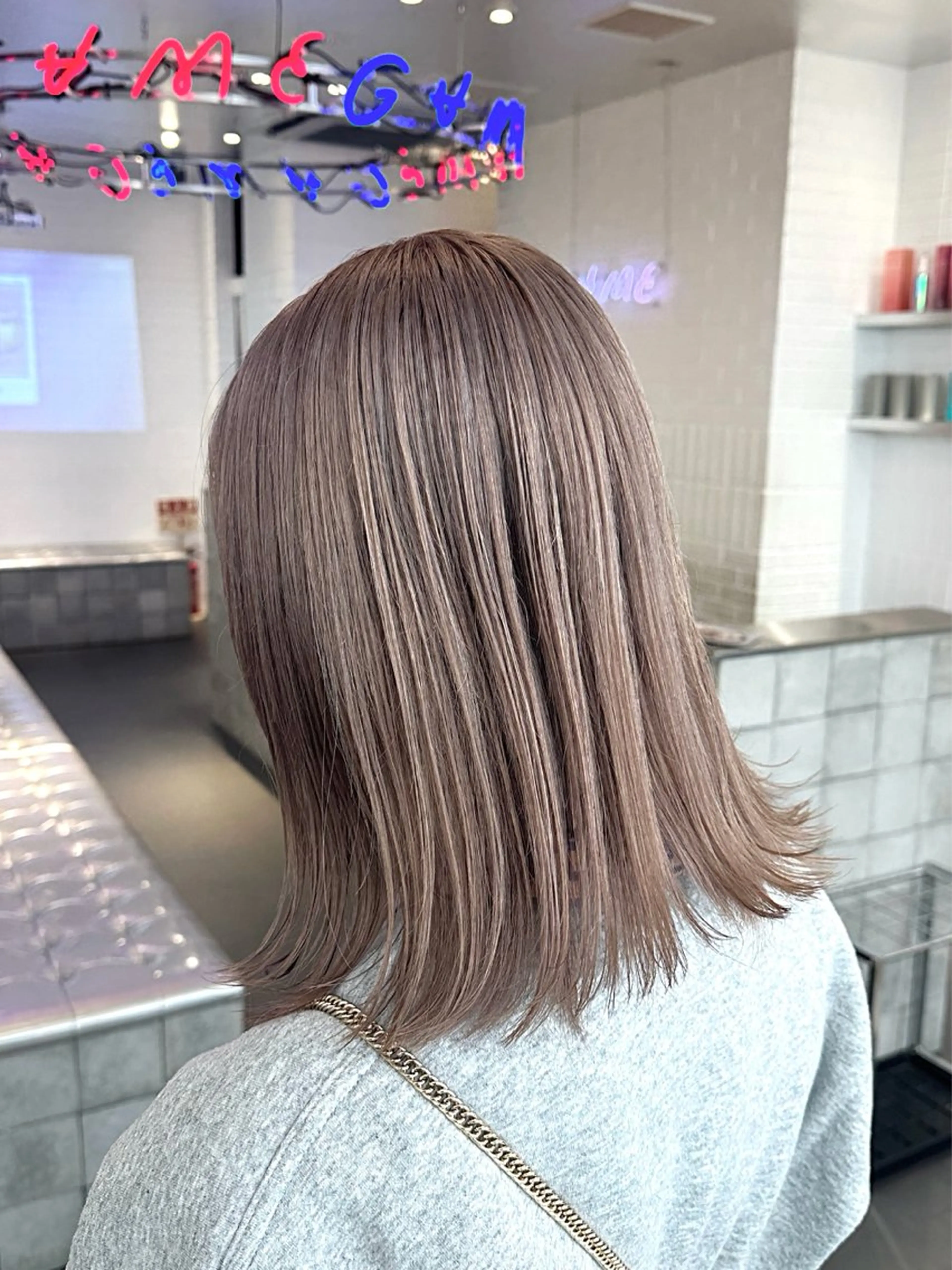 セミロング カラー ヘアカラー トリートメント 🌈ベージュ艶髪🌈 ユウトのヘアスタイル