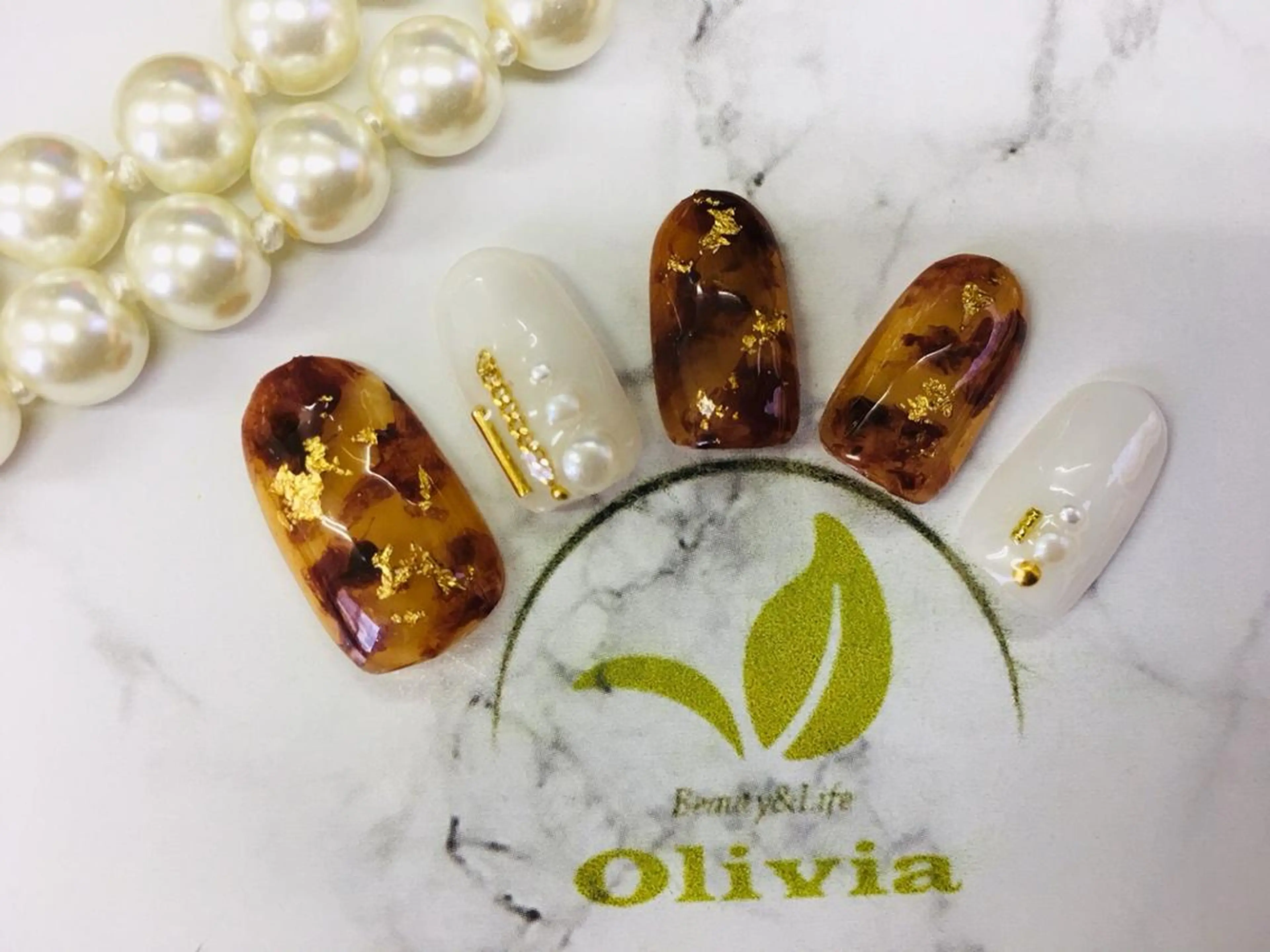 ネイル Olivia アイラッシュのマツエク・マツパデザイン