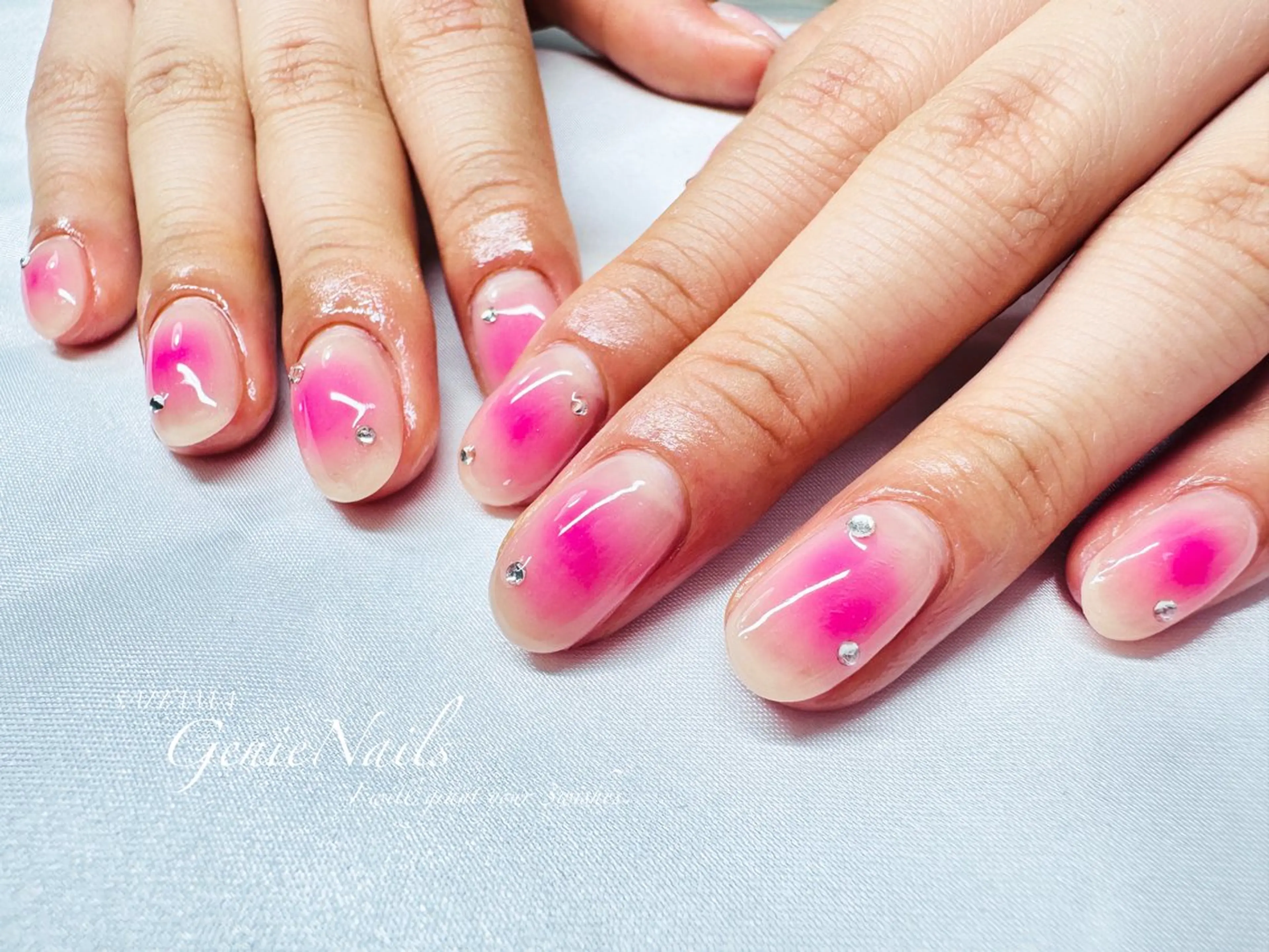 メンズ ネイル アートネイル チークネイル 長さ出し 氷ネイル・うるうるネイル ロングネイル Genie Nailsのネイルデザイン