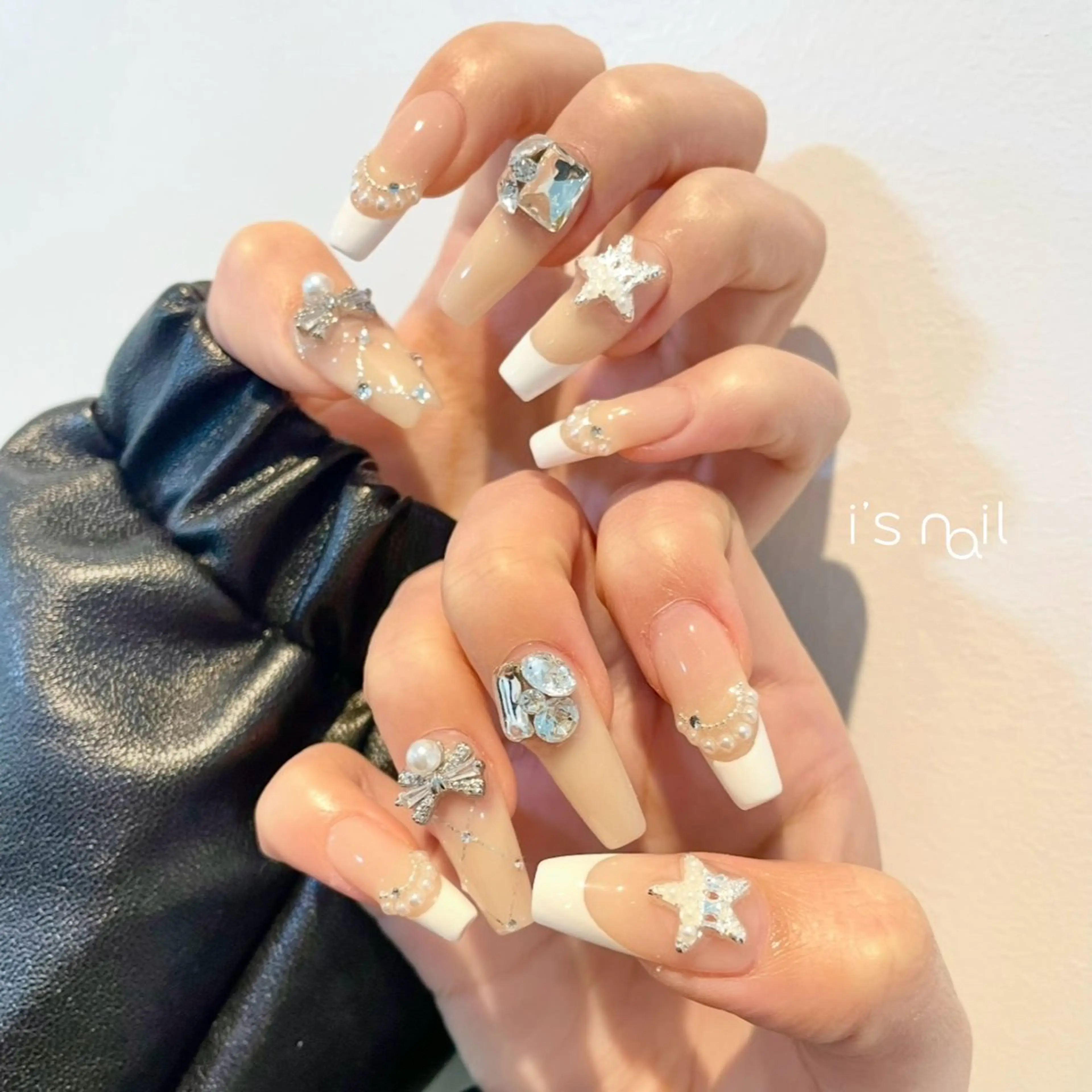 ネイル アートネイル スカルプネイル i's nail 〈アイズネイル〉のネイルデザイン