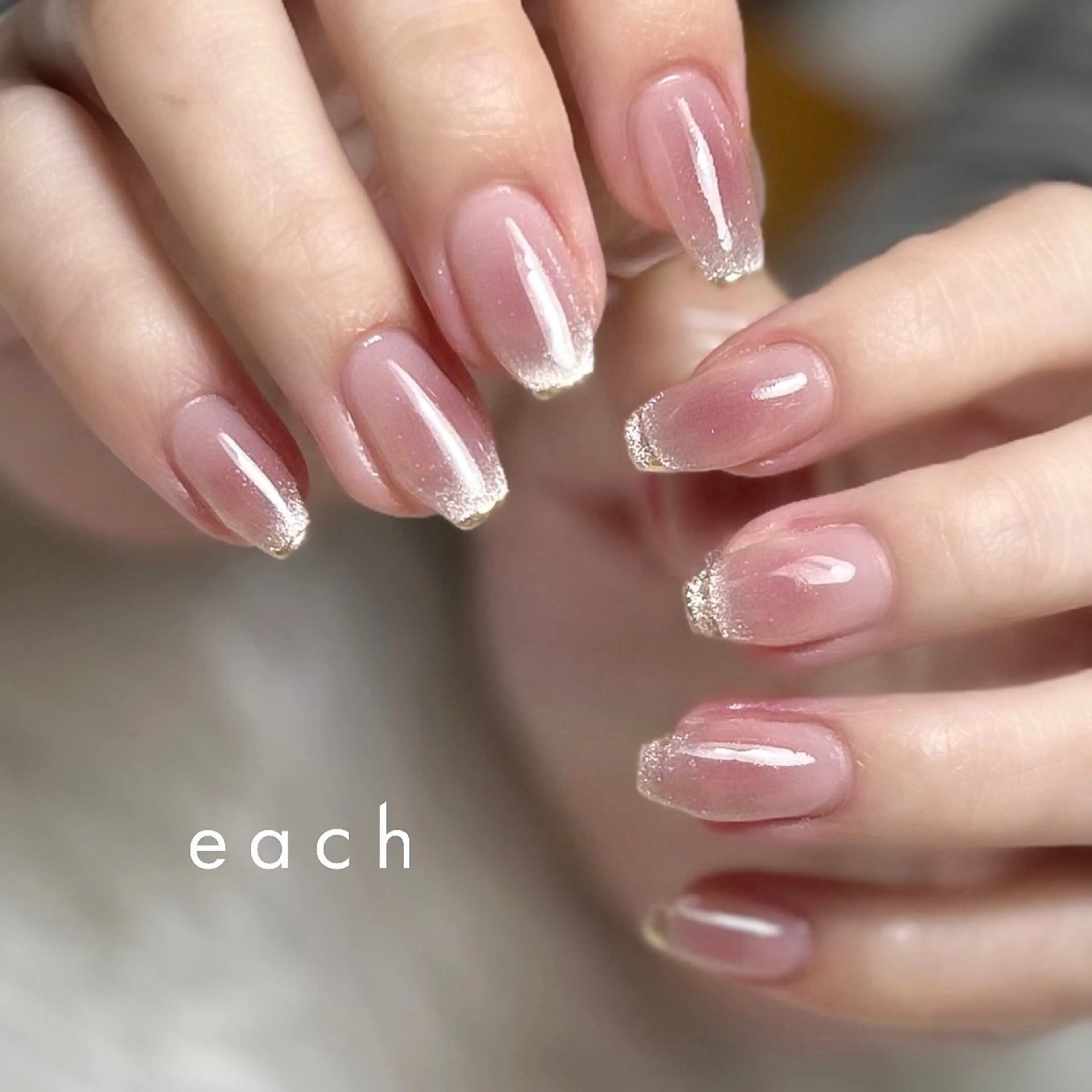 ネイル チークネイル 𝒆𝒂𝒄𝒉 kanako 🕊のネイルデザイン