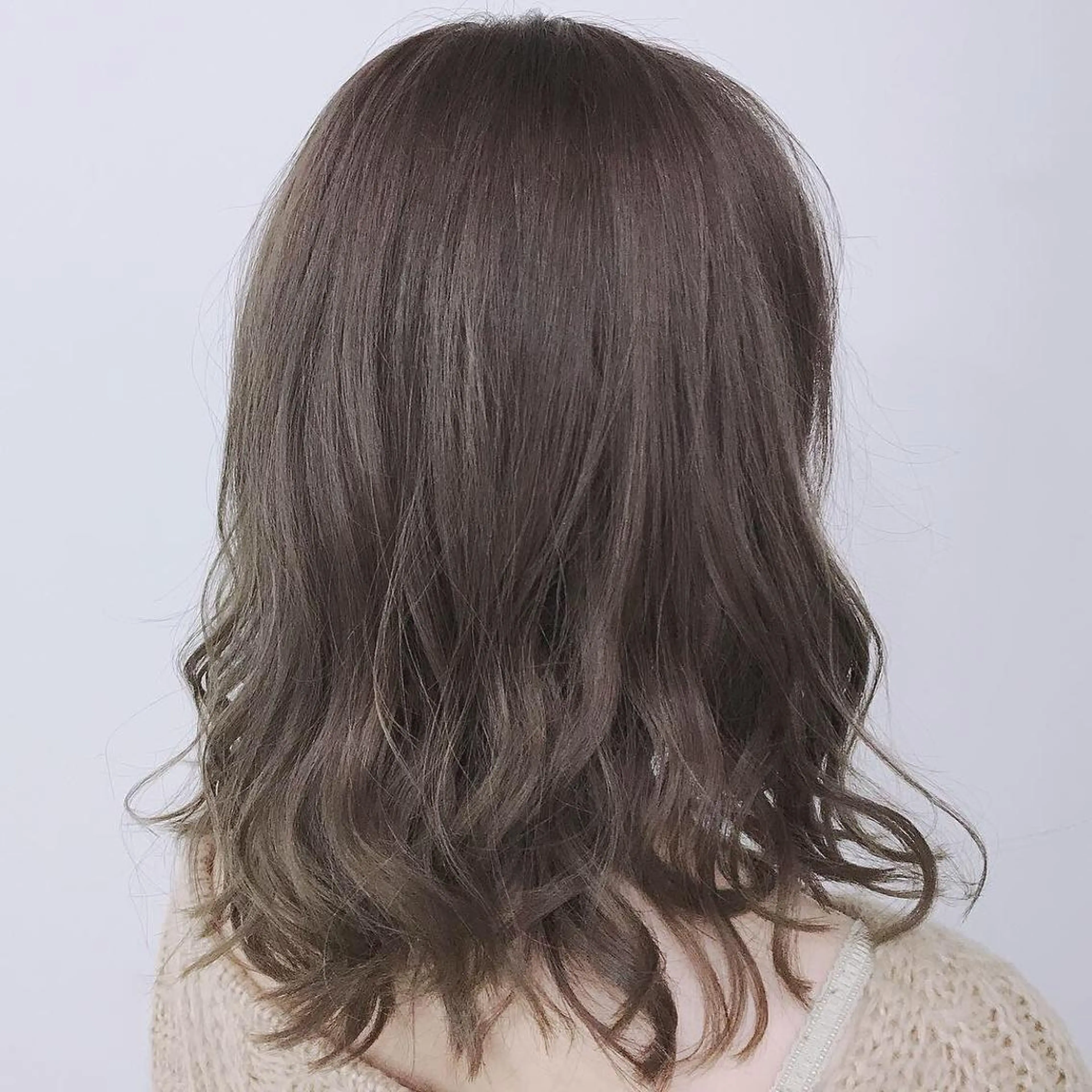 ミディアム カラー アッシュ ベージュカラー ピンクカラー ピンクアッシュ ピンクベージュ 相武台ショート特化 💐川崎希💐のヘアスタイル