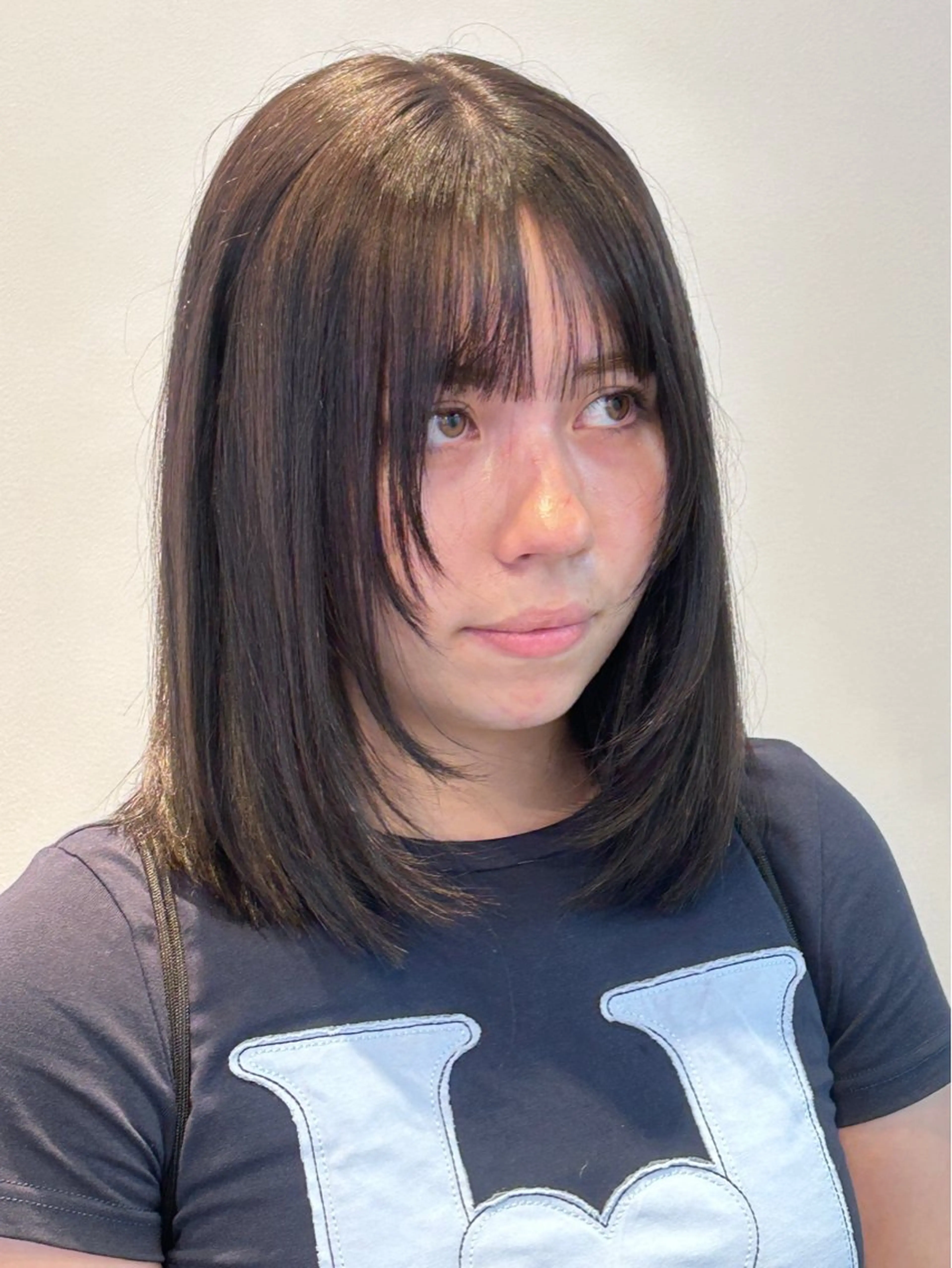 ミディアム カラー カット ヘアカラー ナチュラル大人っぽい スタイル　MAORIのヘアスタイル