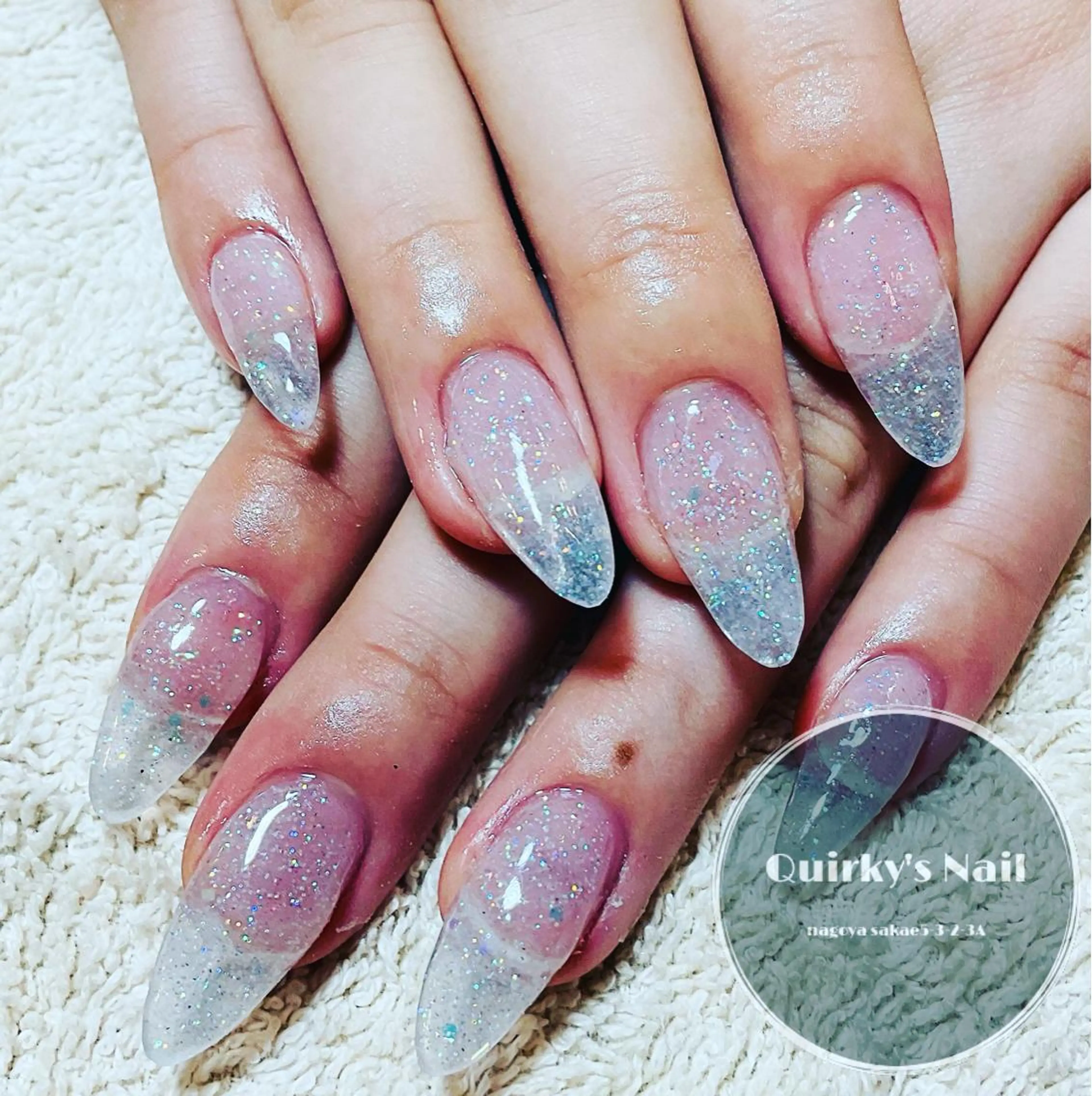 ネイル クリアネイル ラメ(グリッター) シンプルネイル Quirky's Nail【栄店】のネイルデザイン