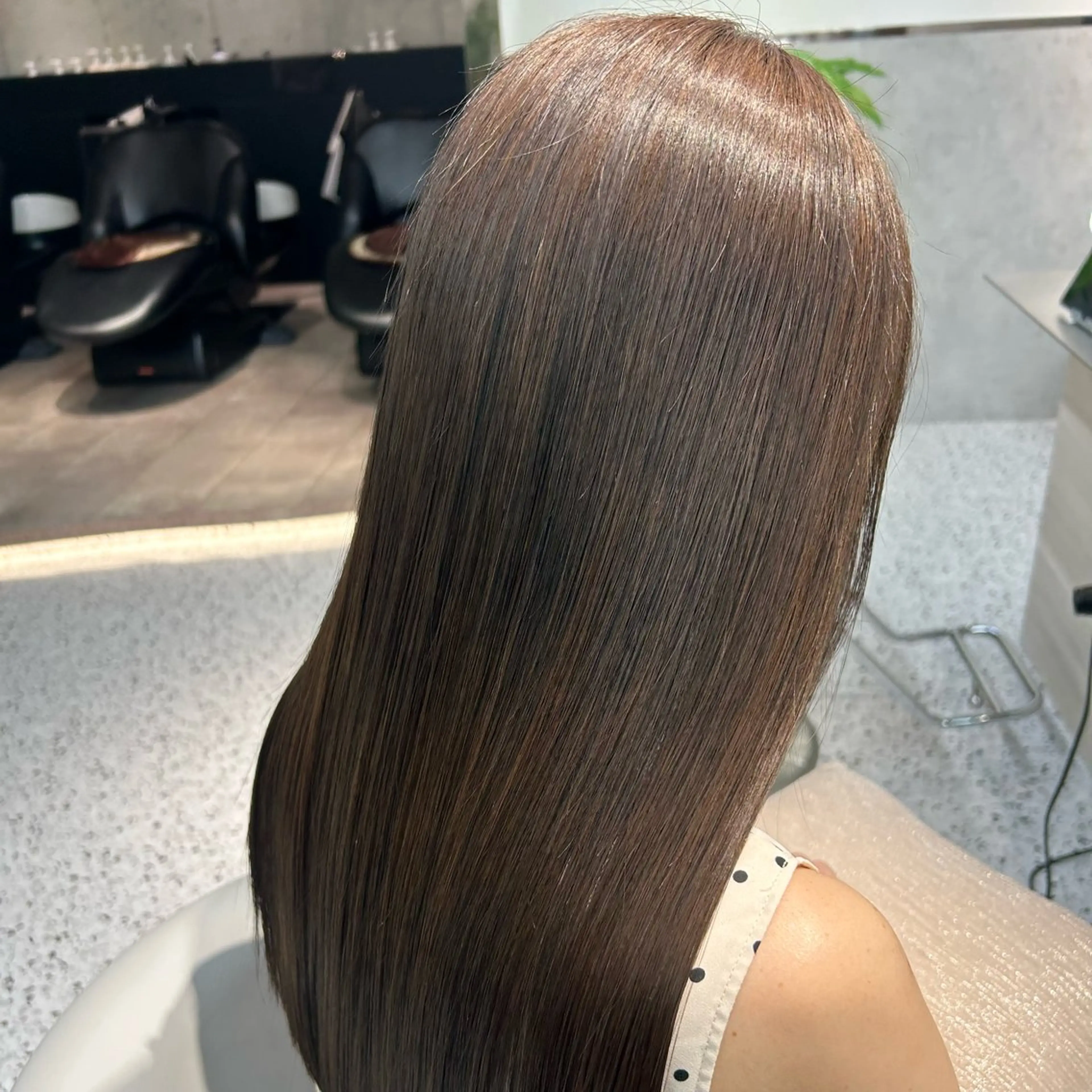 ロング カラー 切りっぱなしボブ アッシュ アッシュブラウン ベージュカラー ブリーチ ボブ/髪質改善 jionのヘアスタイル