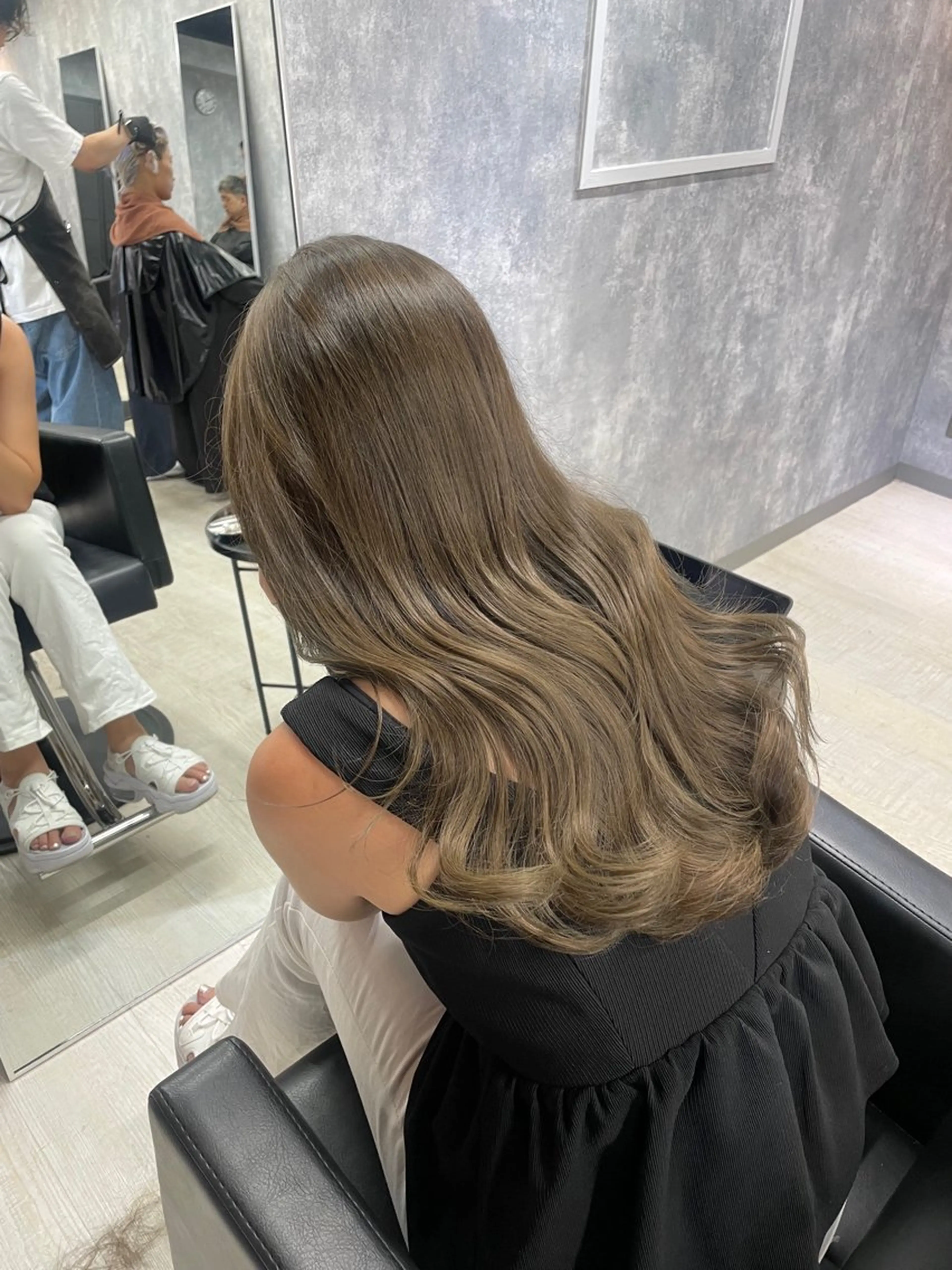 セミロング カラー カット トリートメント .ico所属・宮城 ほのかのヘアスタイル