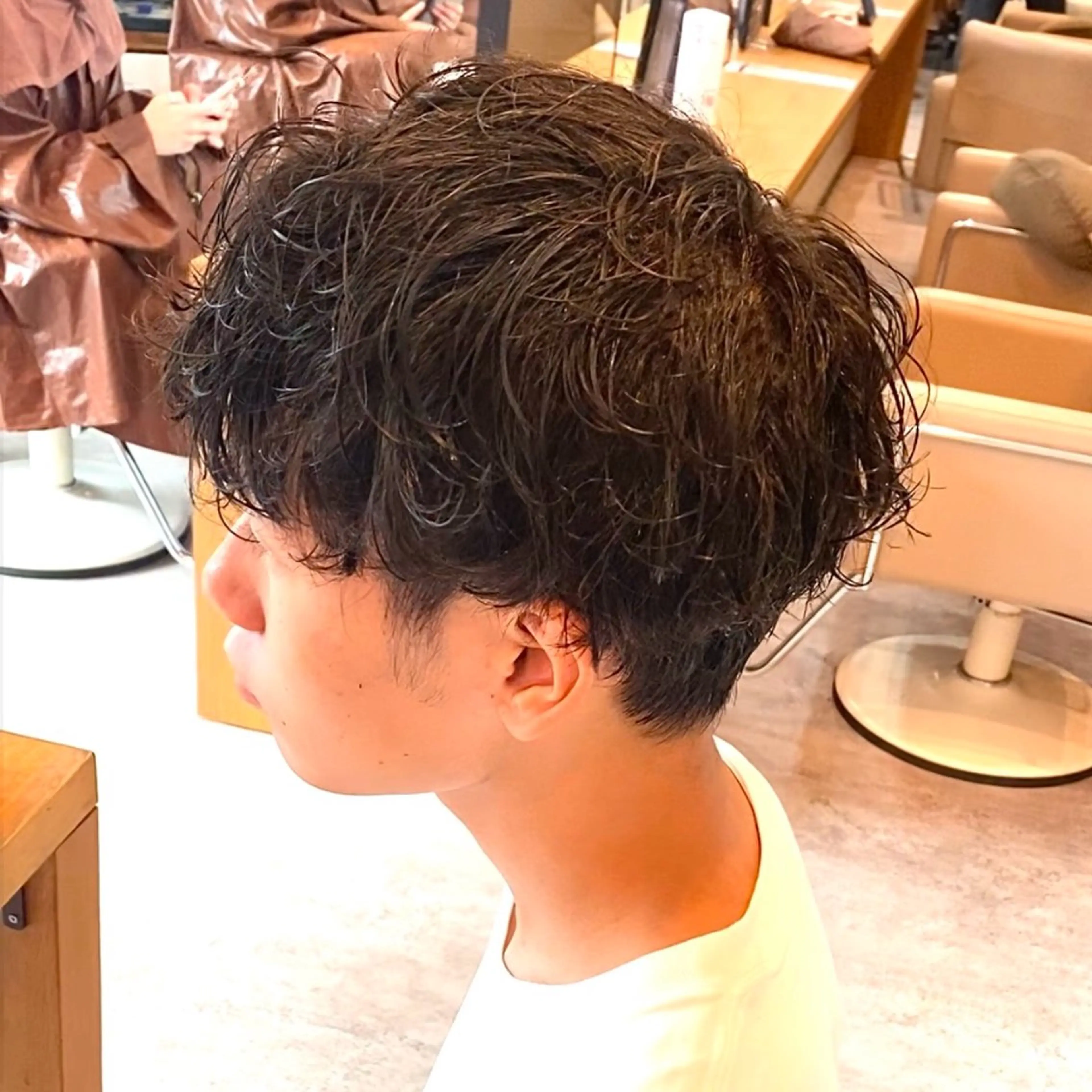 パーマ メンズ マッシュ メンズパーマ 刈り上げ カット パーマ 久貝 帆風のヘアスタイル