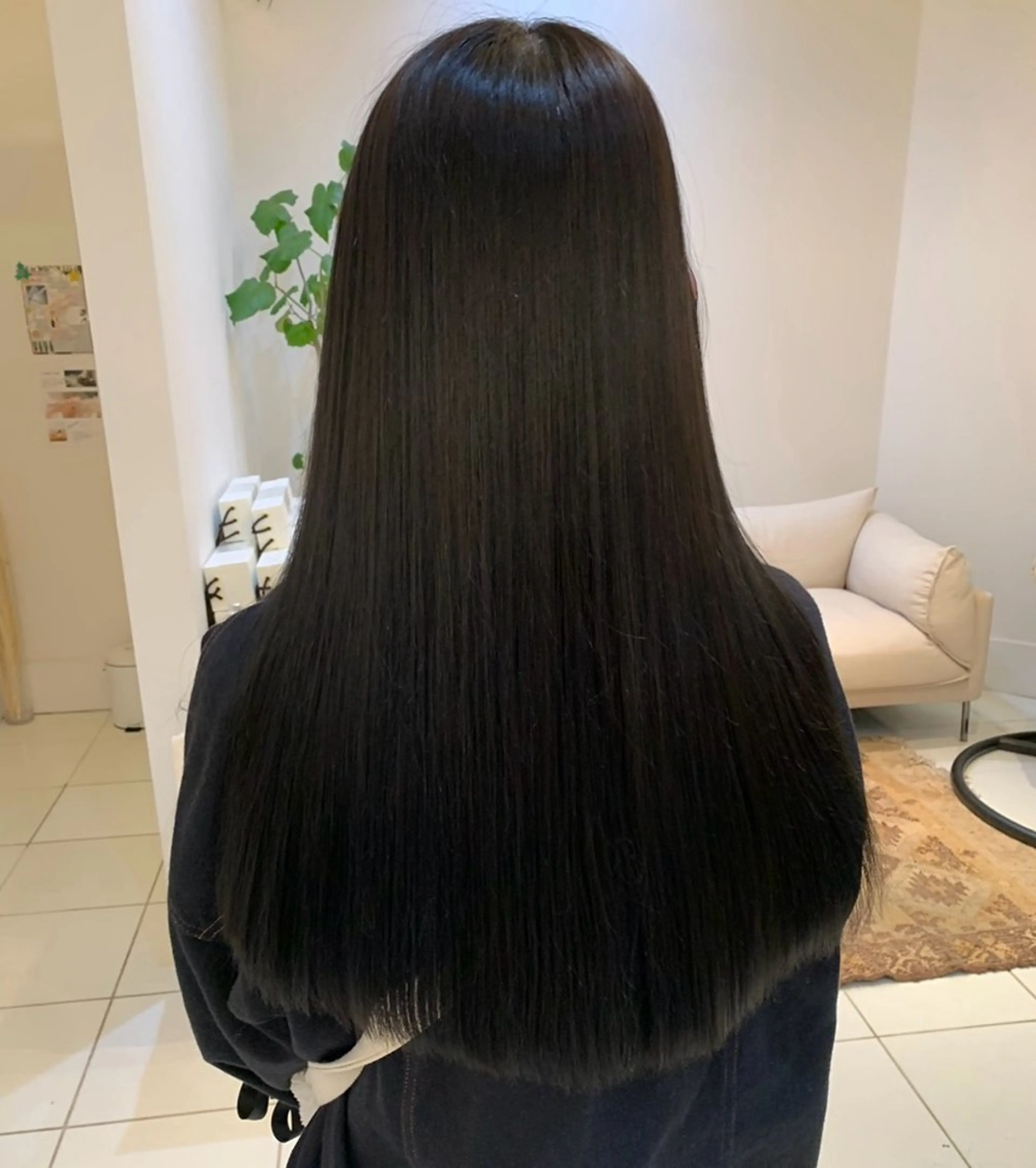 ロング 縮毛矯正 カット トリートメント miyuu🔆 ナチュラルハイライトのヘアスタイル