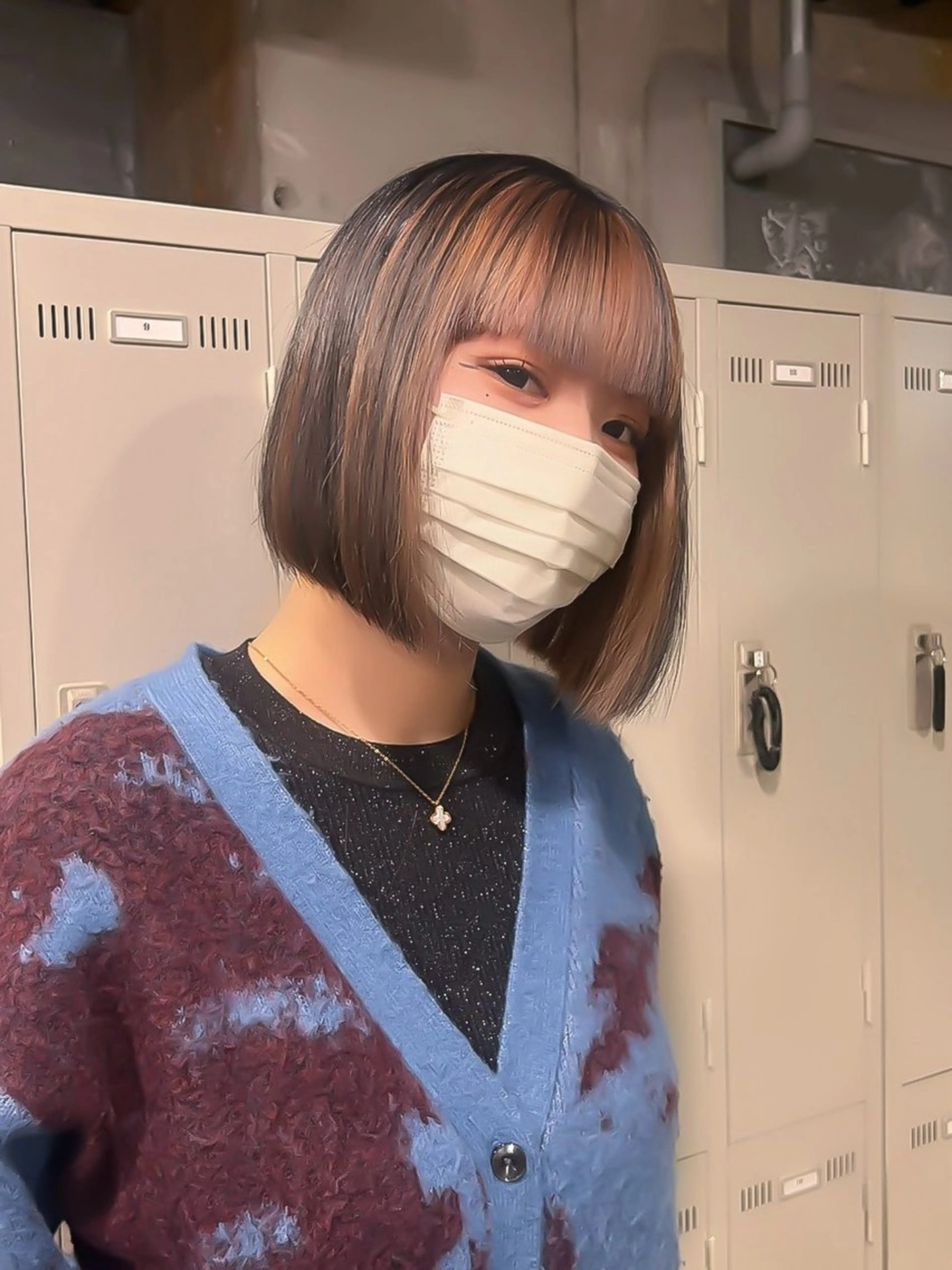 ショート カラー 切りっぱなしボブ デザインカラー ハイトーンカラー ボブ 韓国風ヘア 🫧ハイトーン🫧 TOPstylistのヘアスタイル