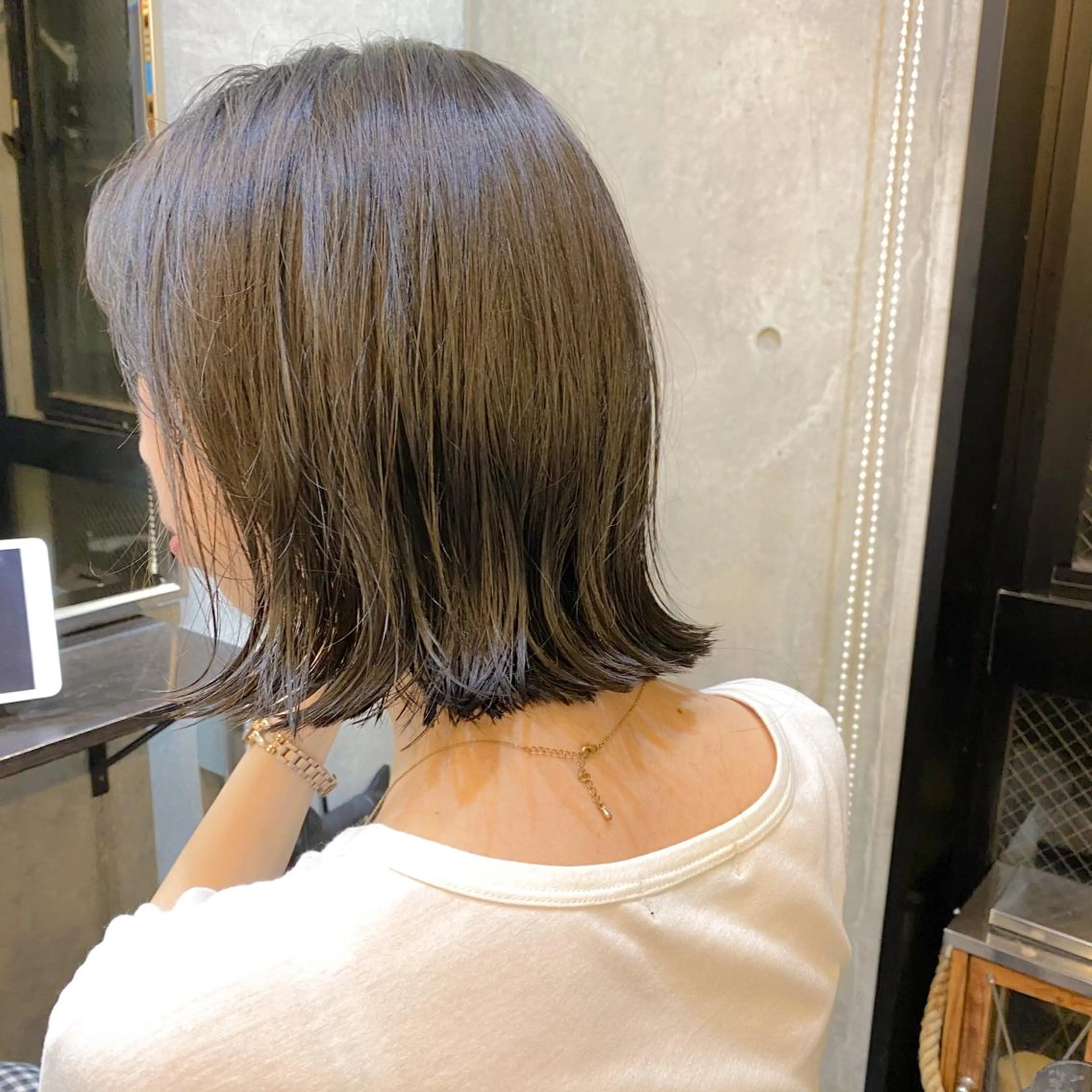 ミディアム カット トリートメント ヘッドスパ 艶髪ブリーチ 永井竜也のヘアスタイル