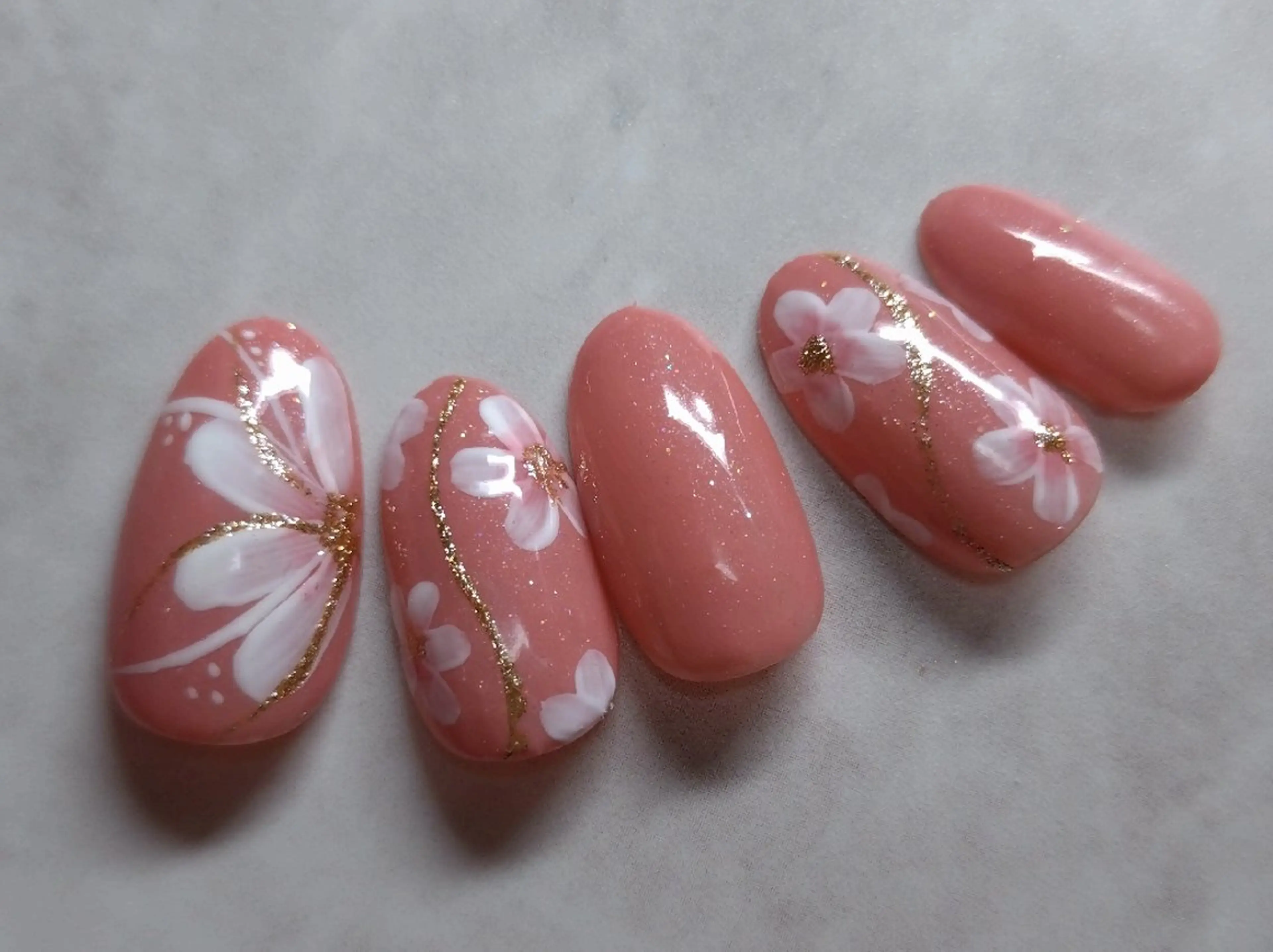 ネイル フラワーネイル ハンドネイル AG nail 〚　yuka　〛のネイルデザイン