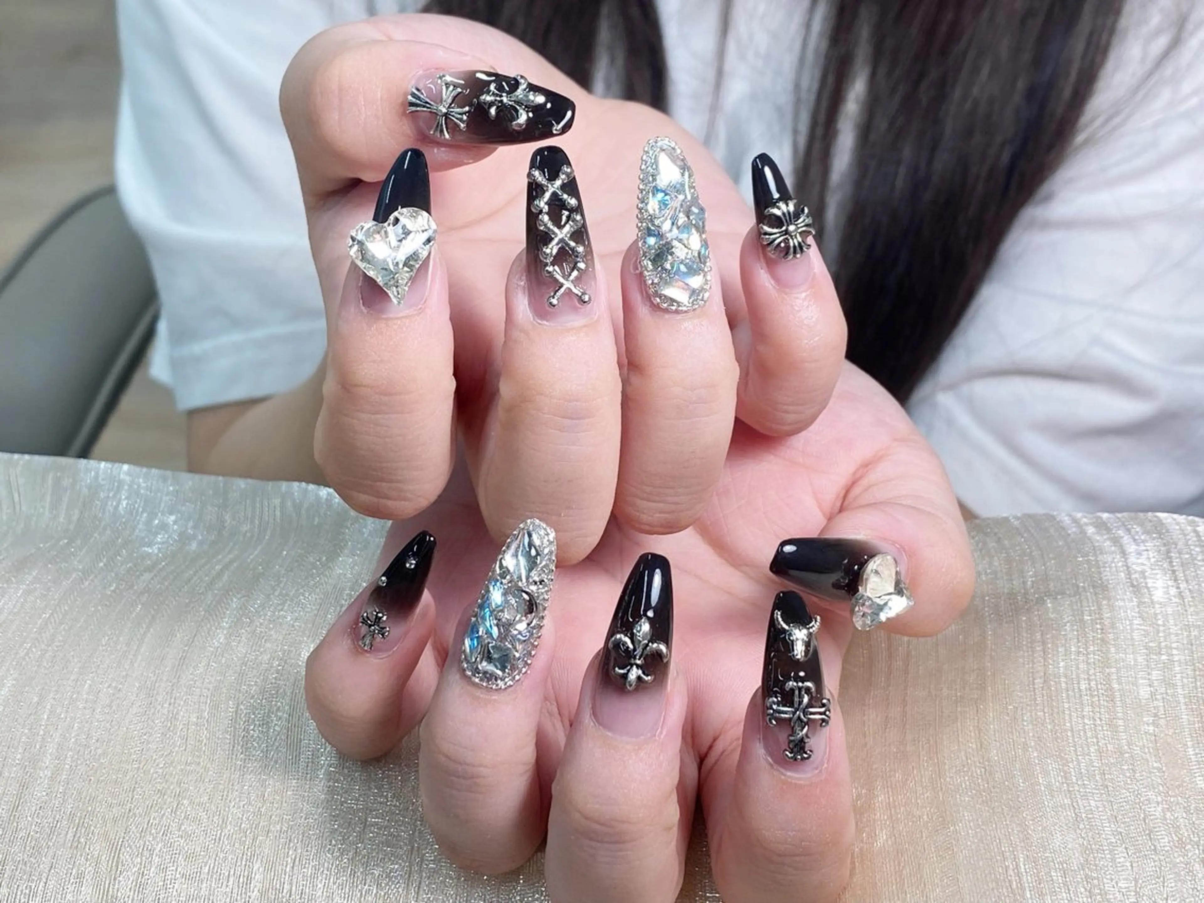 ネイル ハンドネイル ToliyDeliy Keilyのネイルデザイン