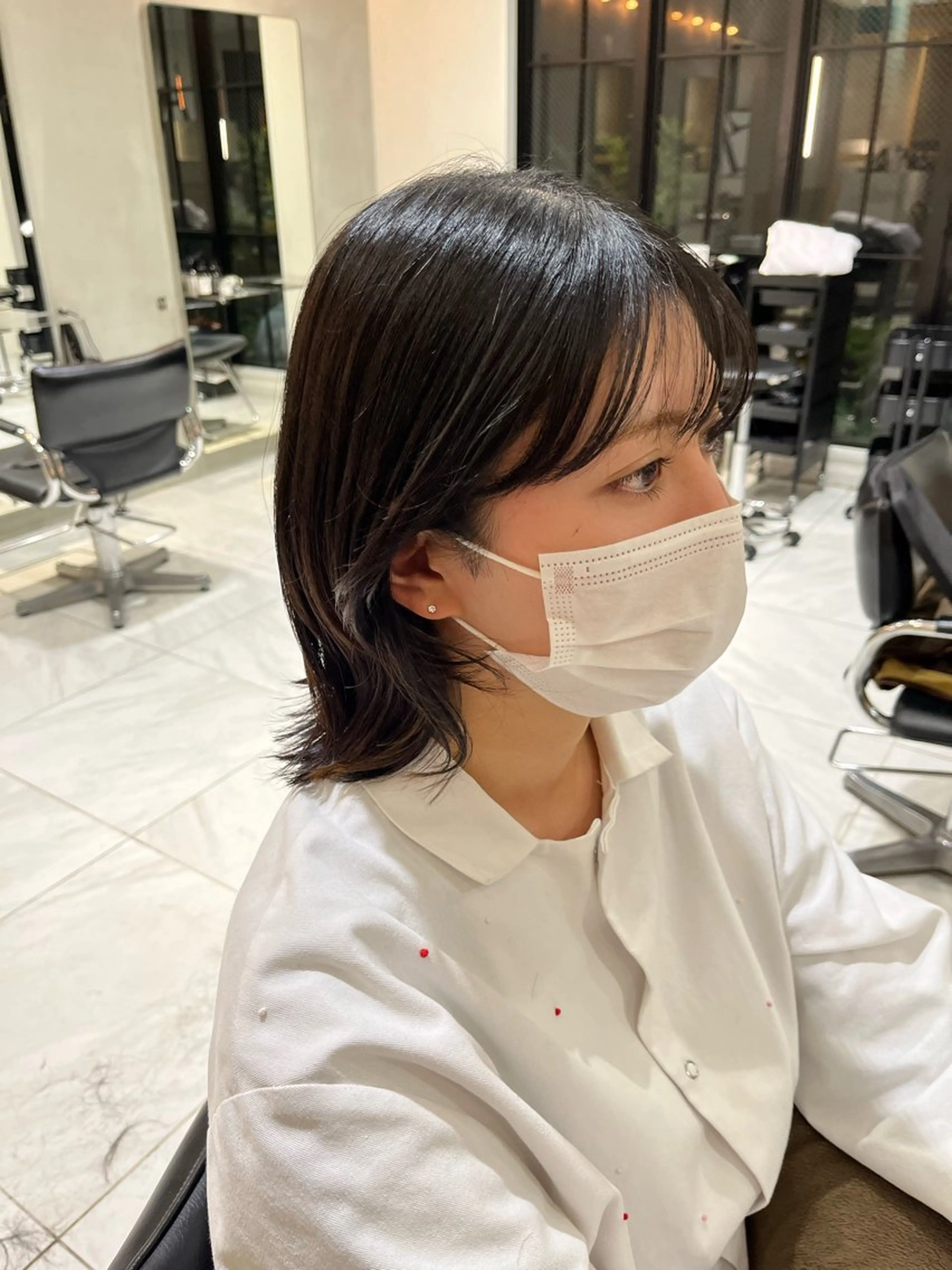 ミディアム くびれヘア ナミ🩶暗髪/暖色 ❤️/透明感/縮毛のヘアスタイル