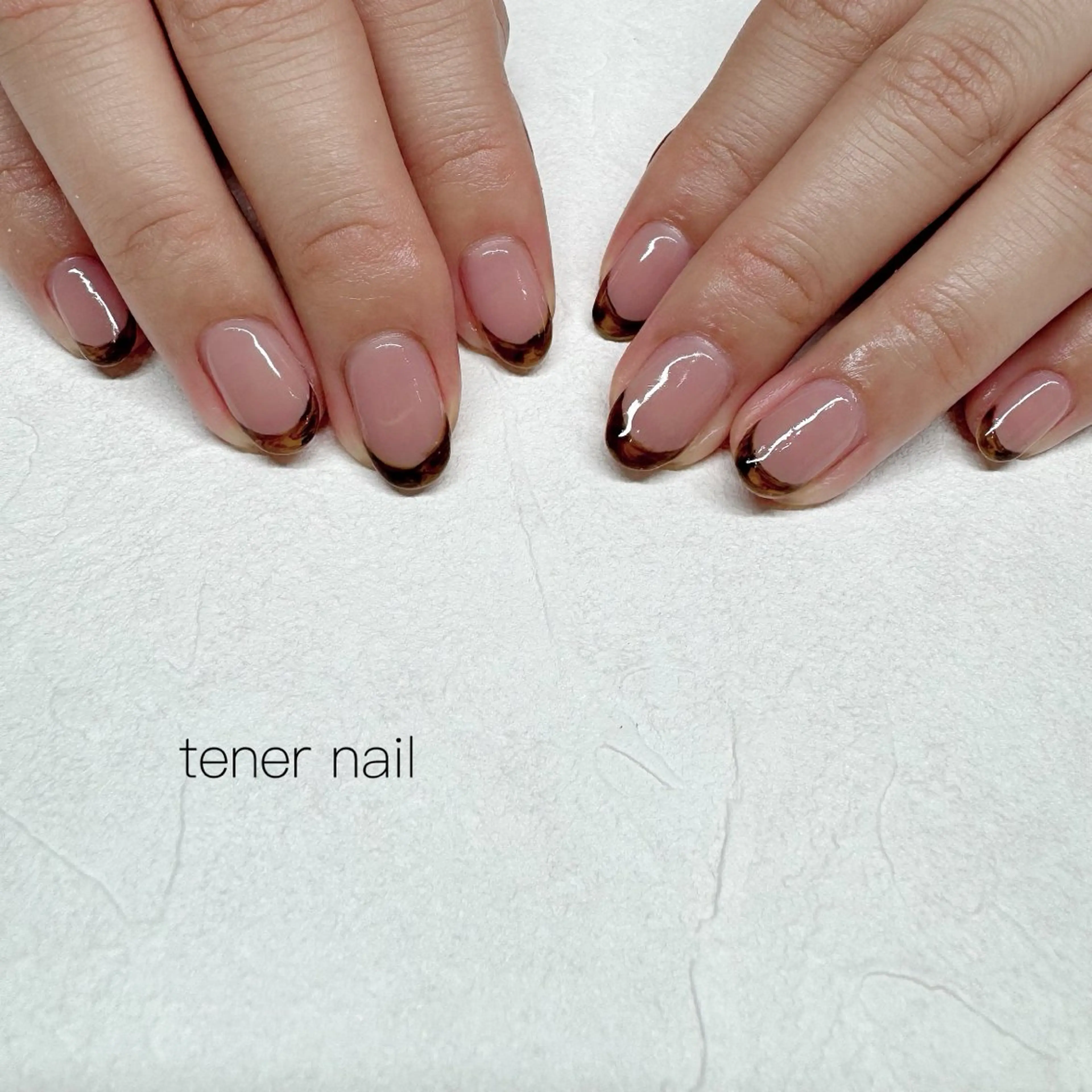 ネイル べっ甲ネイル フレンチネイル ハンドネイル tener  nail  テネルネイル所属・テネルネイル tener nailのネイルデザイン