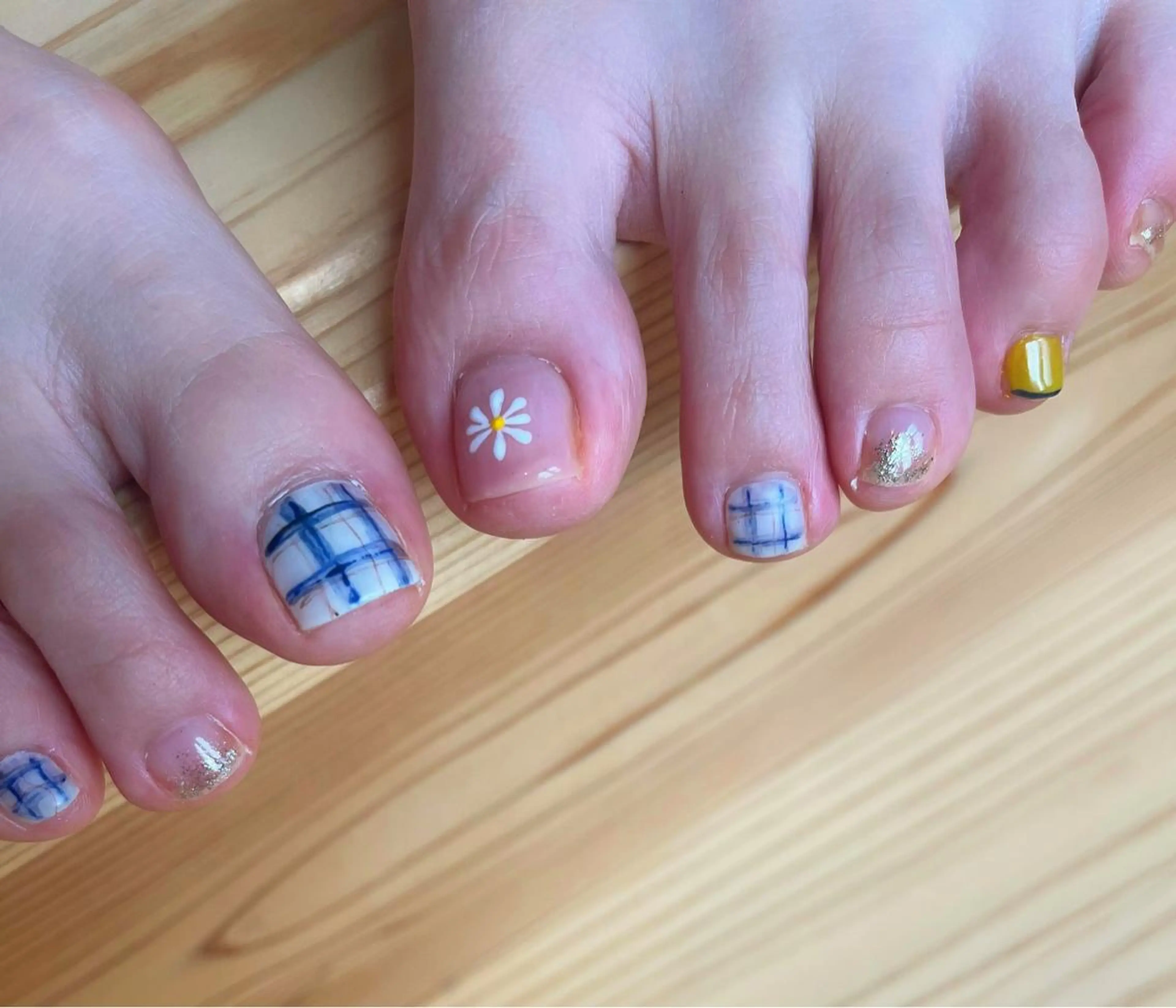 ネイル フットネイル 【Cheri.】 MIORIのネイルデザイン