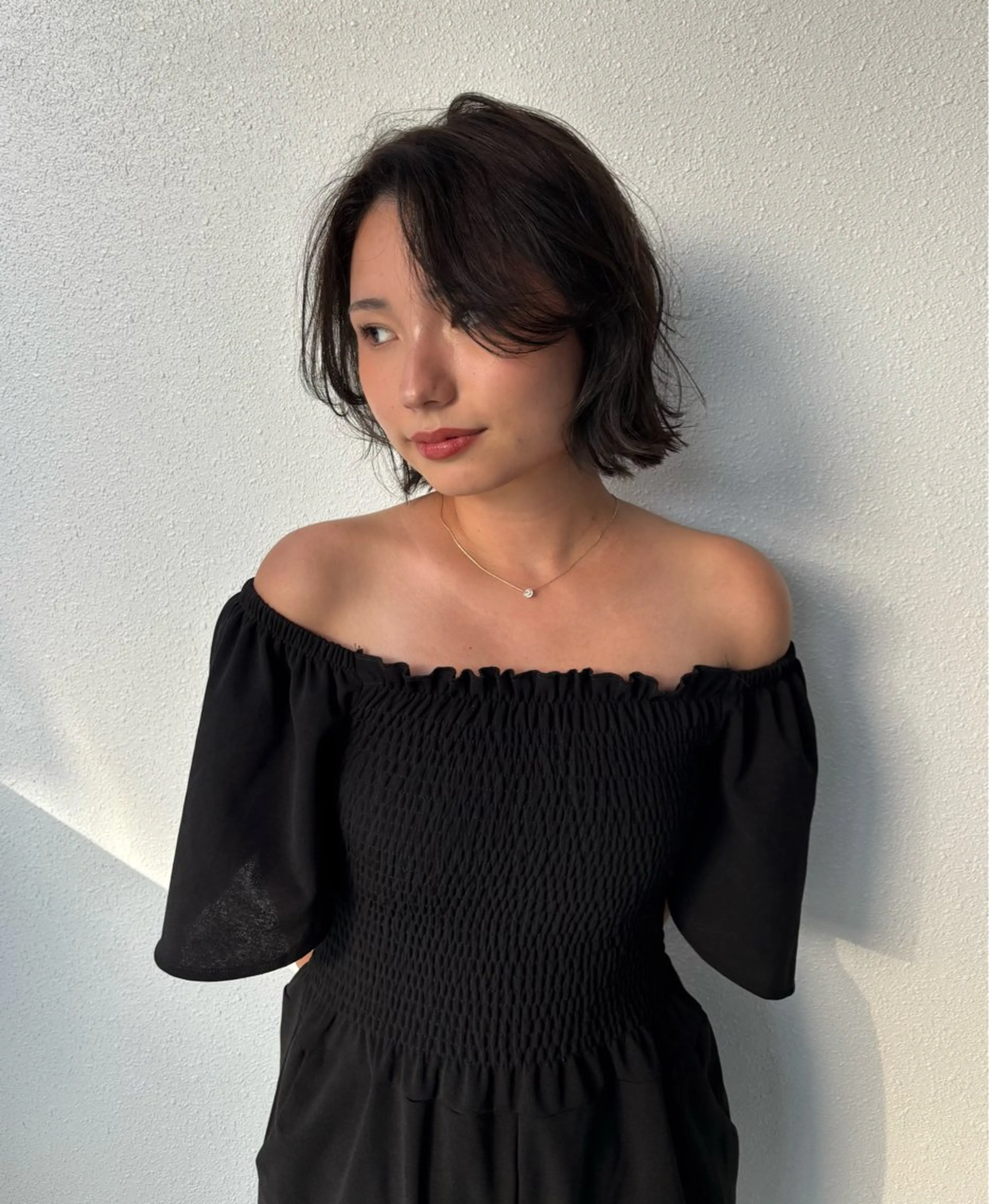 ショート カラー 渡 汐音のヘアスタイル