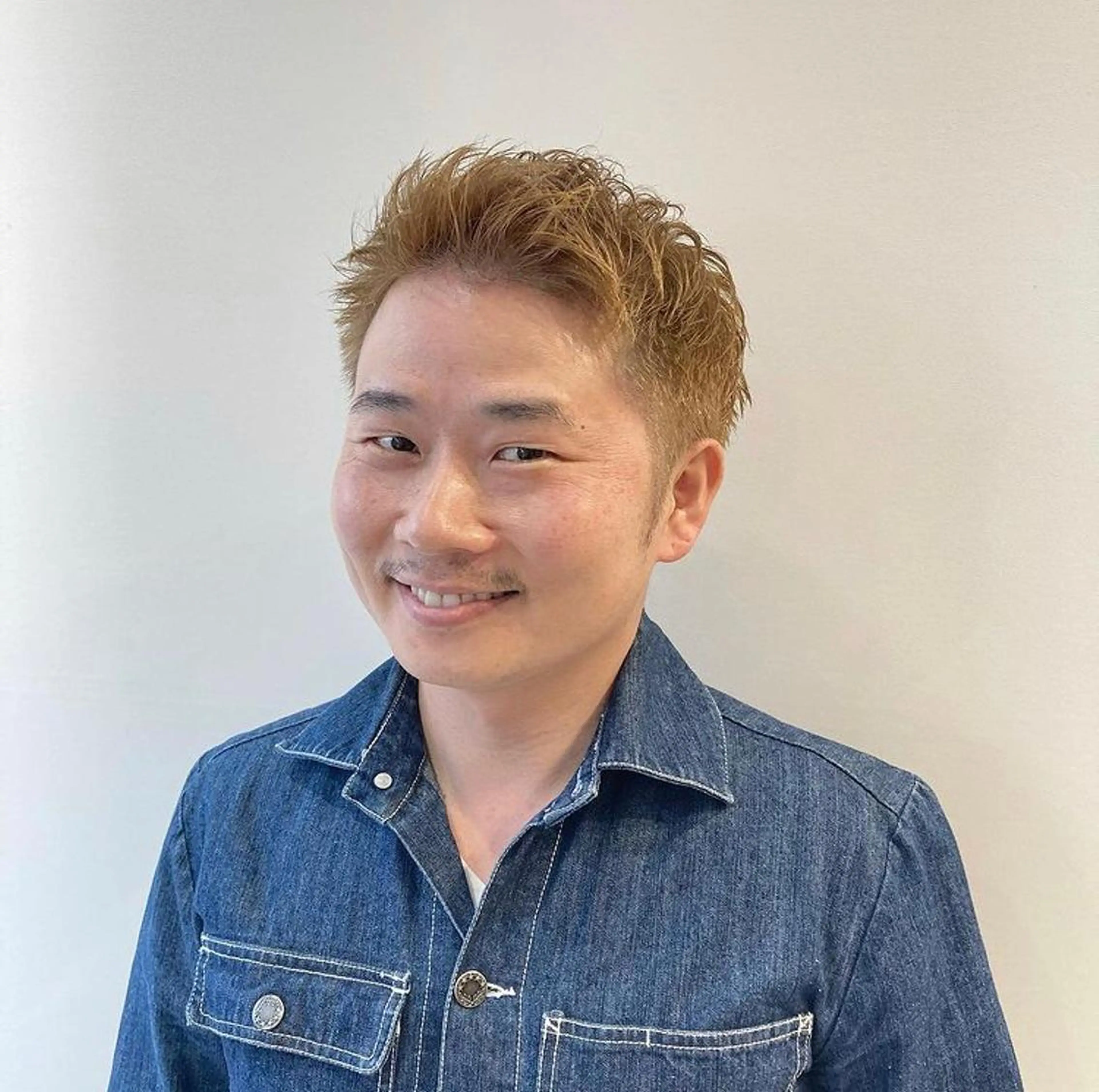 ショート カラー メンズ icie所属・大阪ヴィーガンサロン KANAKOのヘアスタイル