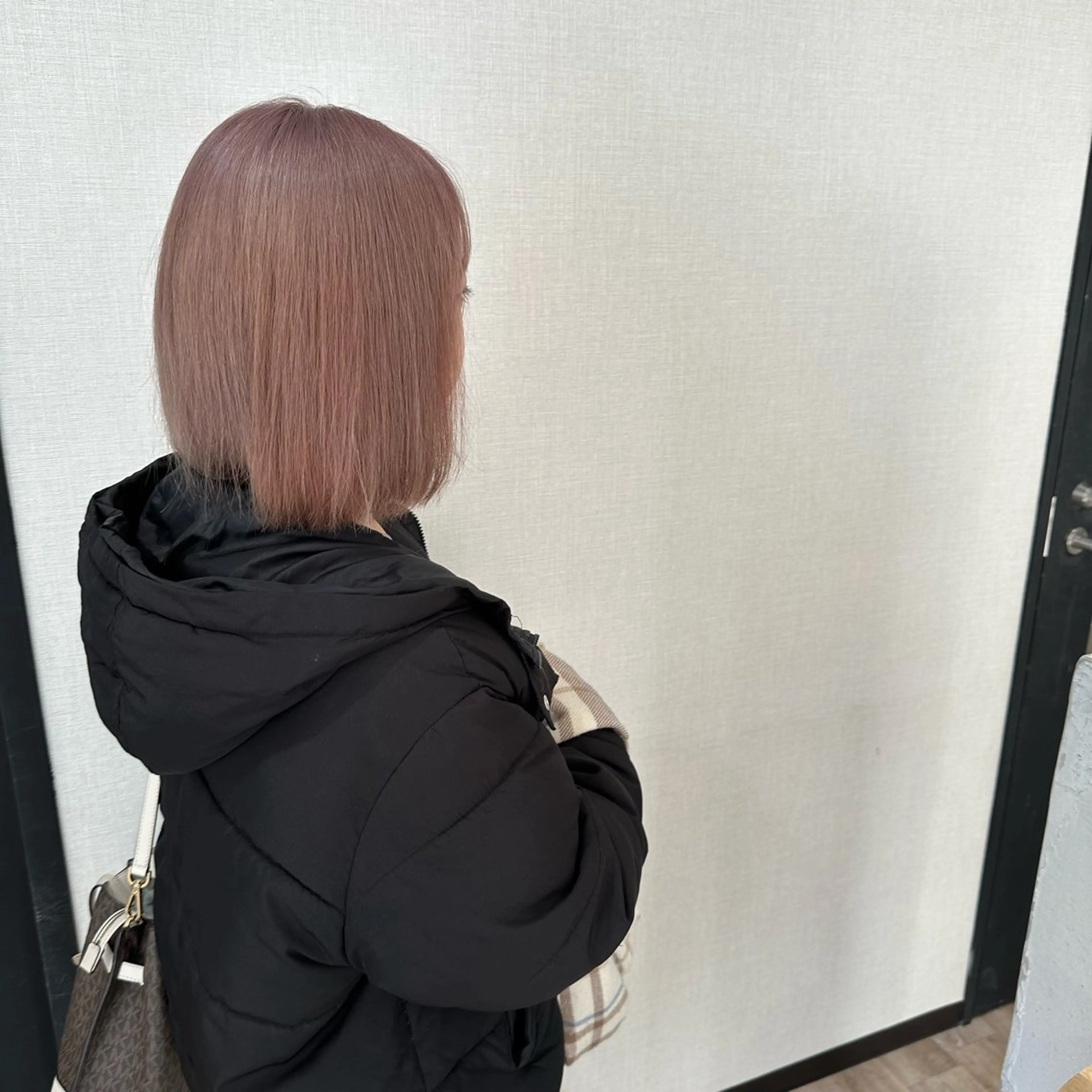 ミディアム カラー ブラウンカラー ピンクカラー ピンクブラウン ふわりhair💭 emo.中澤慶のヘアスタイル