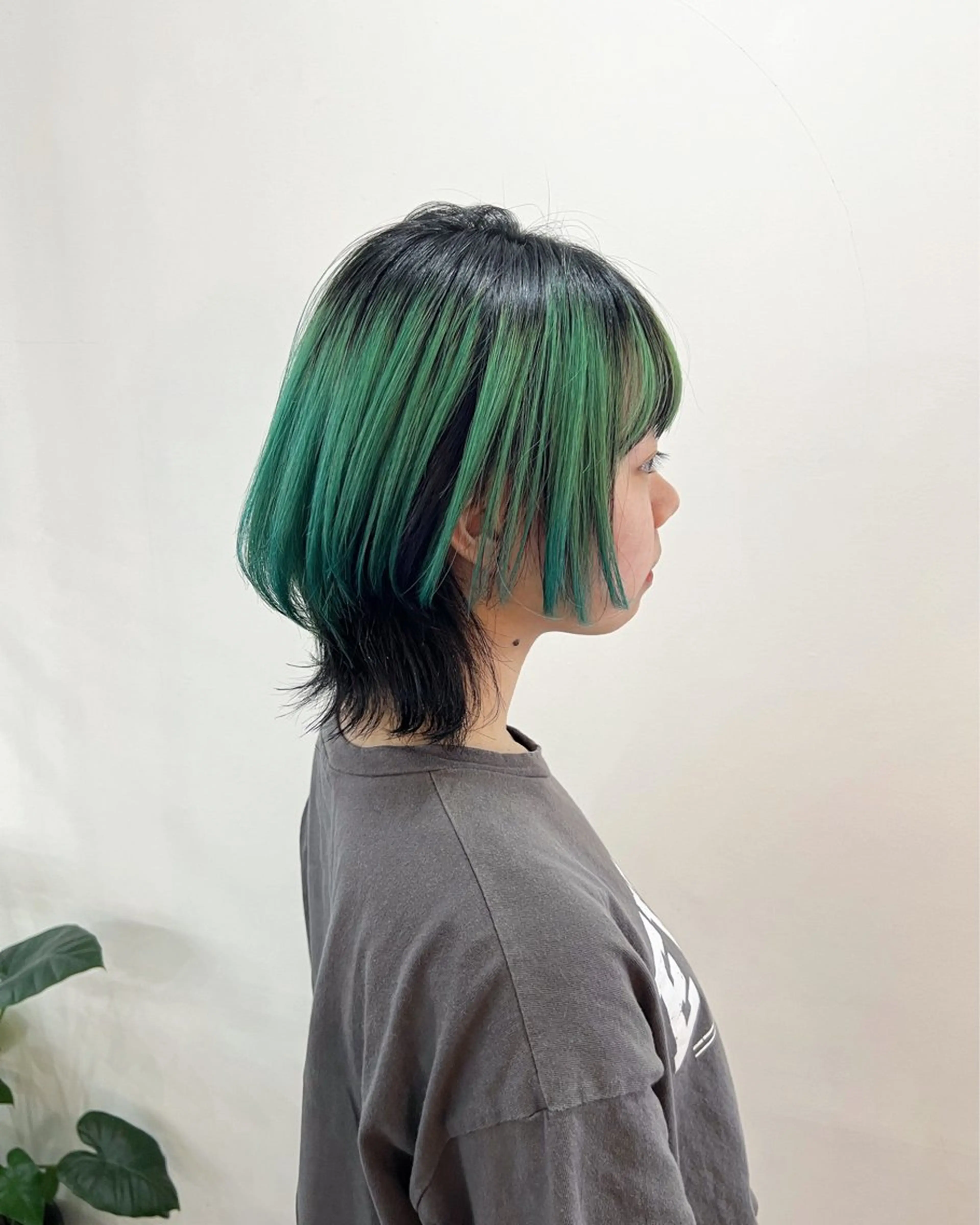 ショート カラー ウルフカット カット ヘアカラー フラム所属・WATANABE MISAKIのヘアスタイル