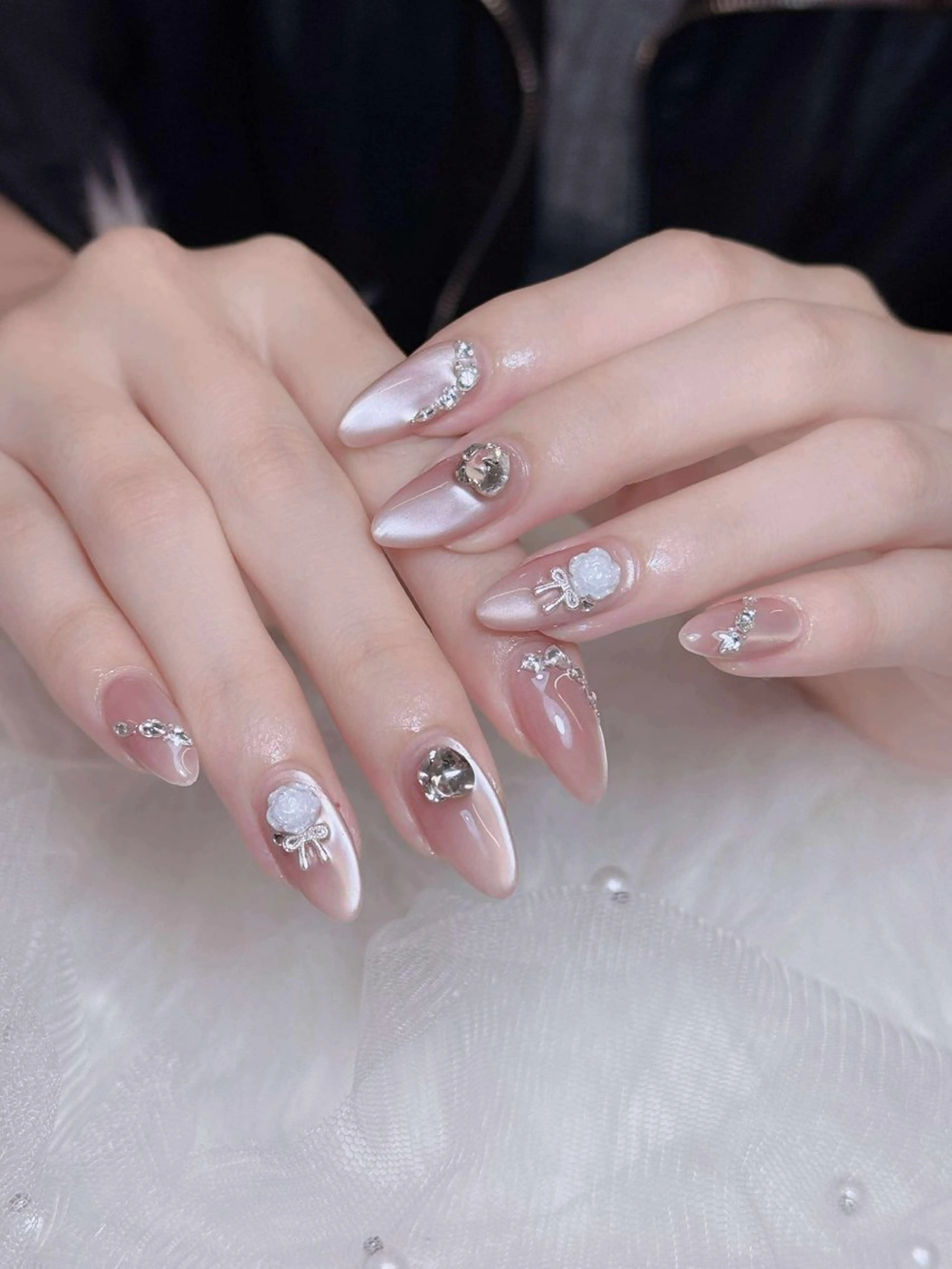ネイル オーロラネイル チークネイル フットネイル フレンチネイル 韓国ネイル ハンドネイル Lumi Nailのネイルデザイン