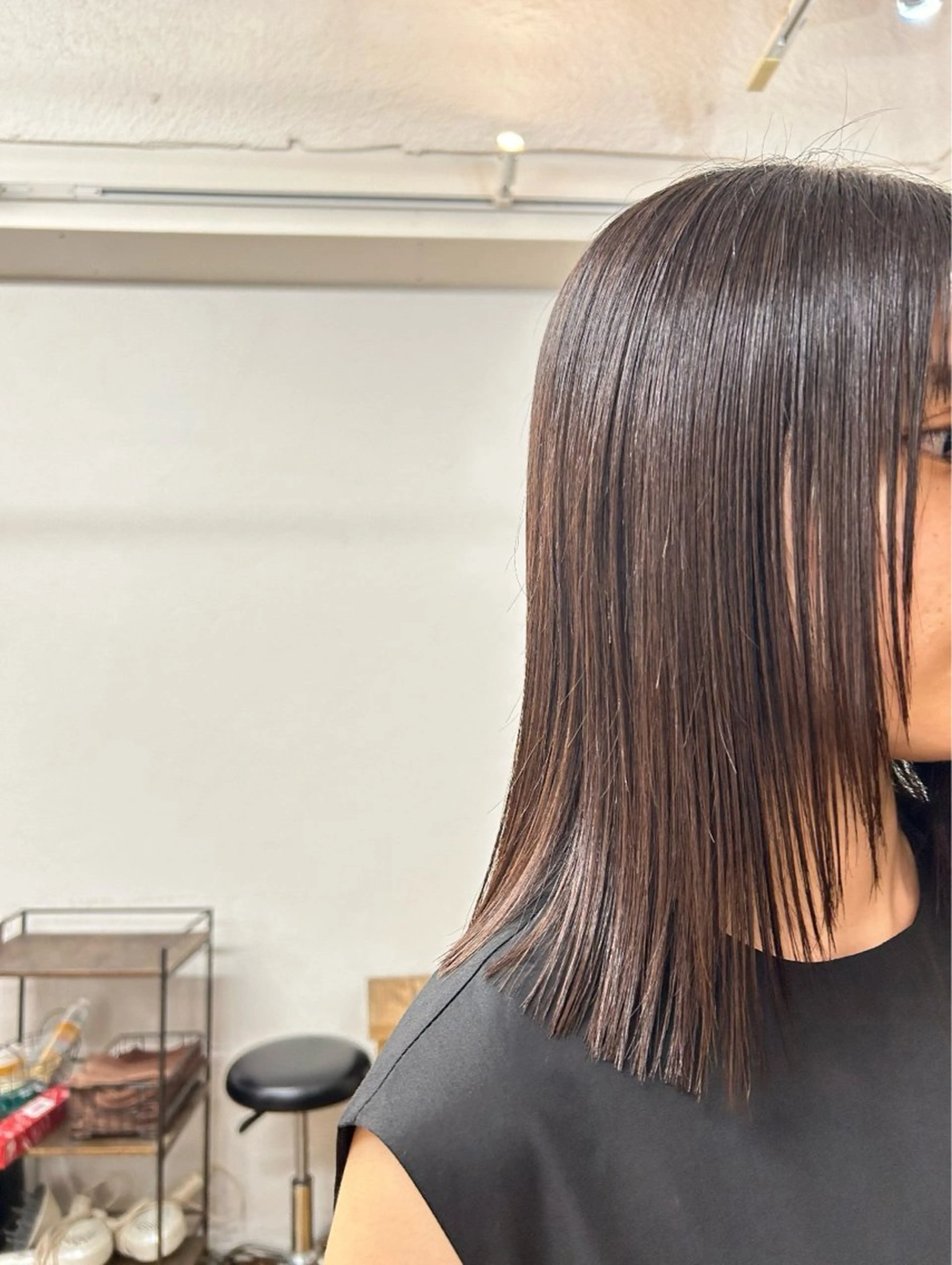 セミロング 顔まわりレイヤー 顔周りカット レイヤーカット カット siro所属・siro meruのヘアスタイル