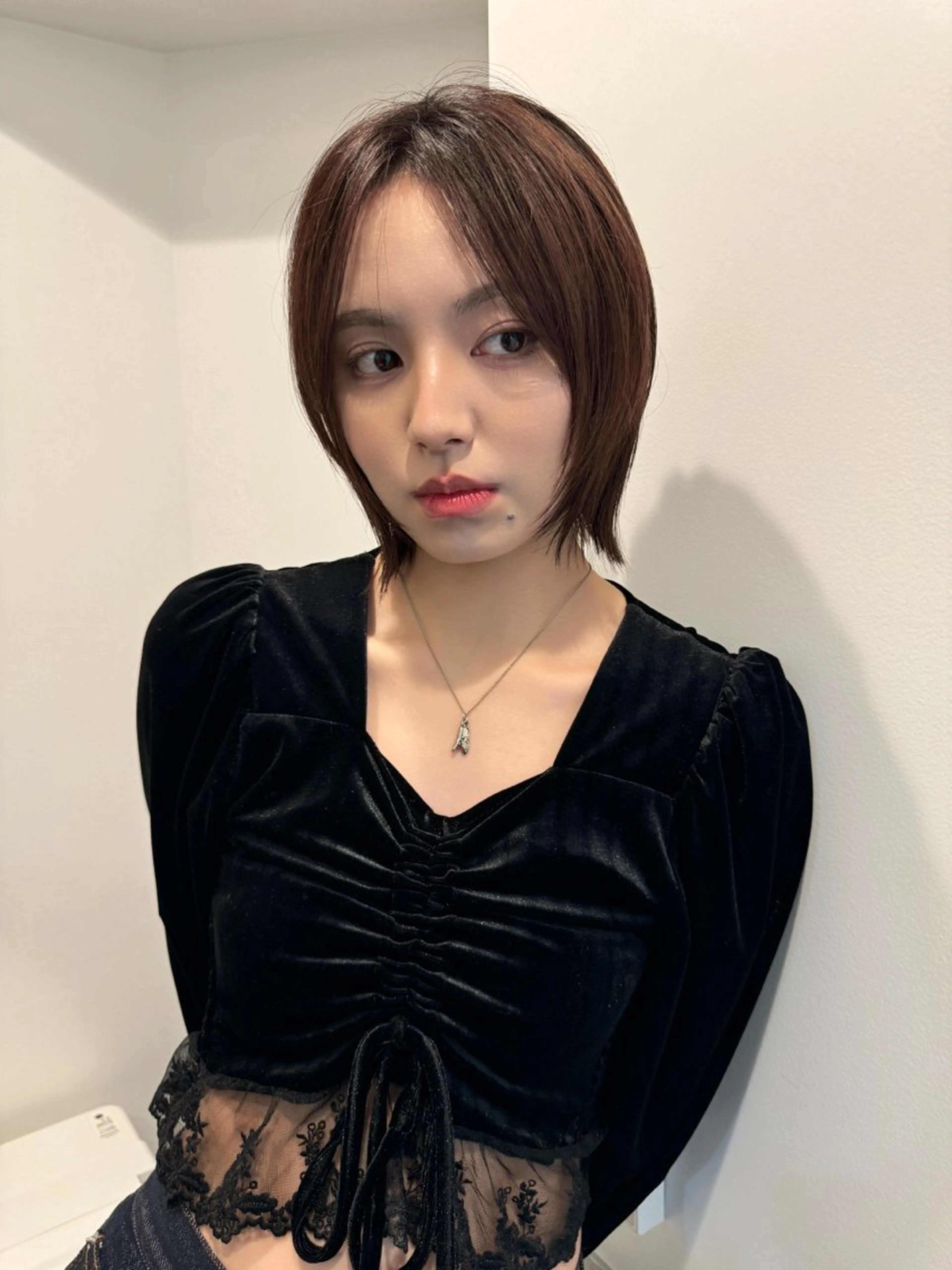 ショート カラー カット ヘアカラー トリートメント 切りっぱなしボブ/ 縮毛矯正/新宿/航輝のヘアスタイル