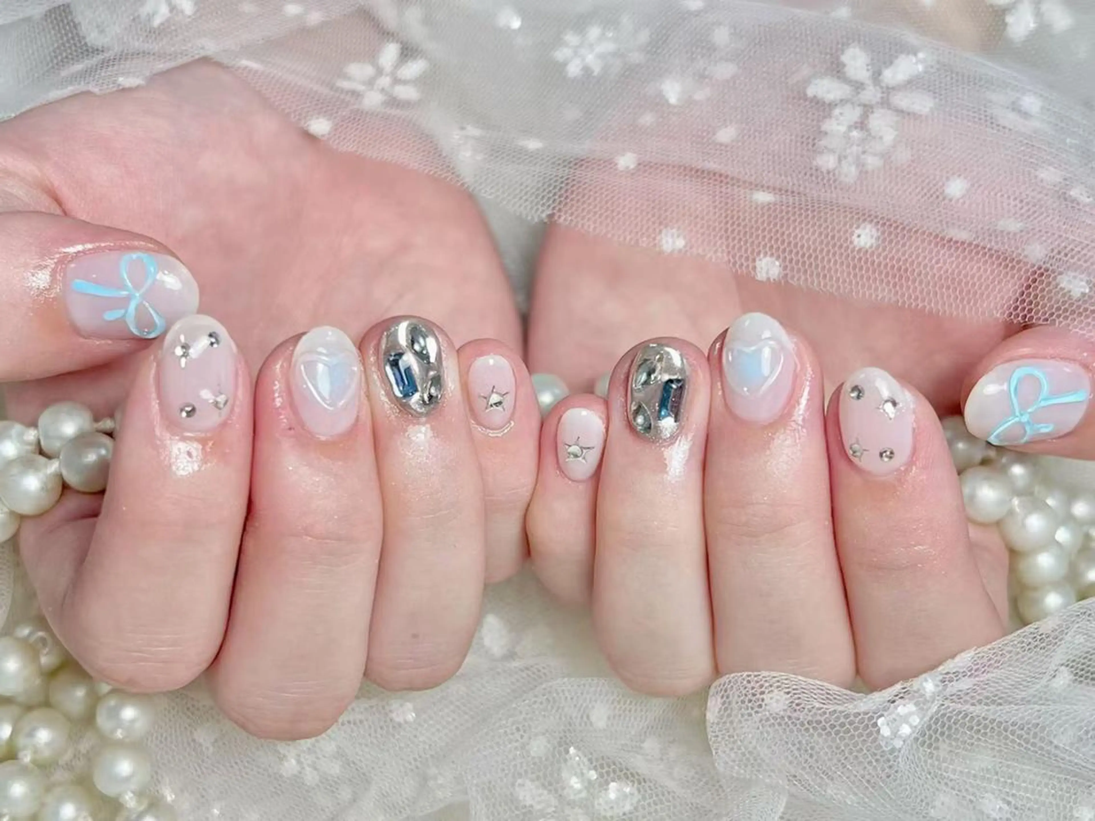 ネイル アートネイル オーロラネイル チークネイル 成人式 長さ出し SALLY 🌙のネイルデザイン
