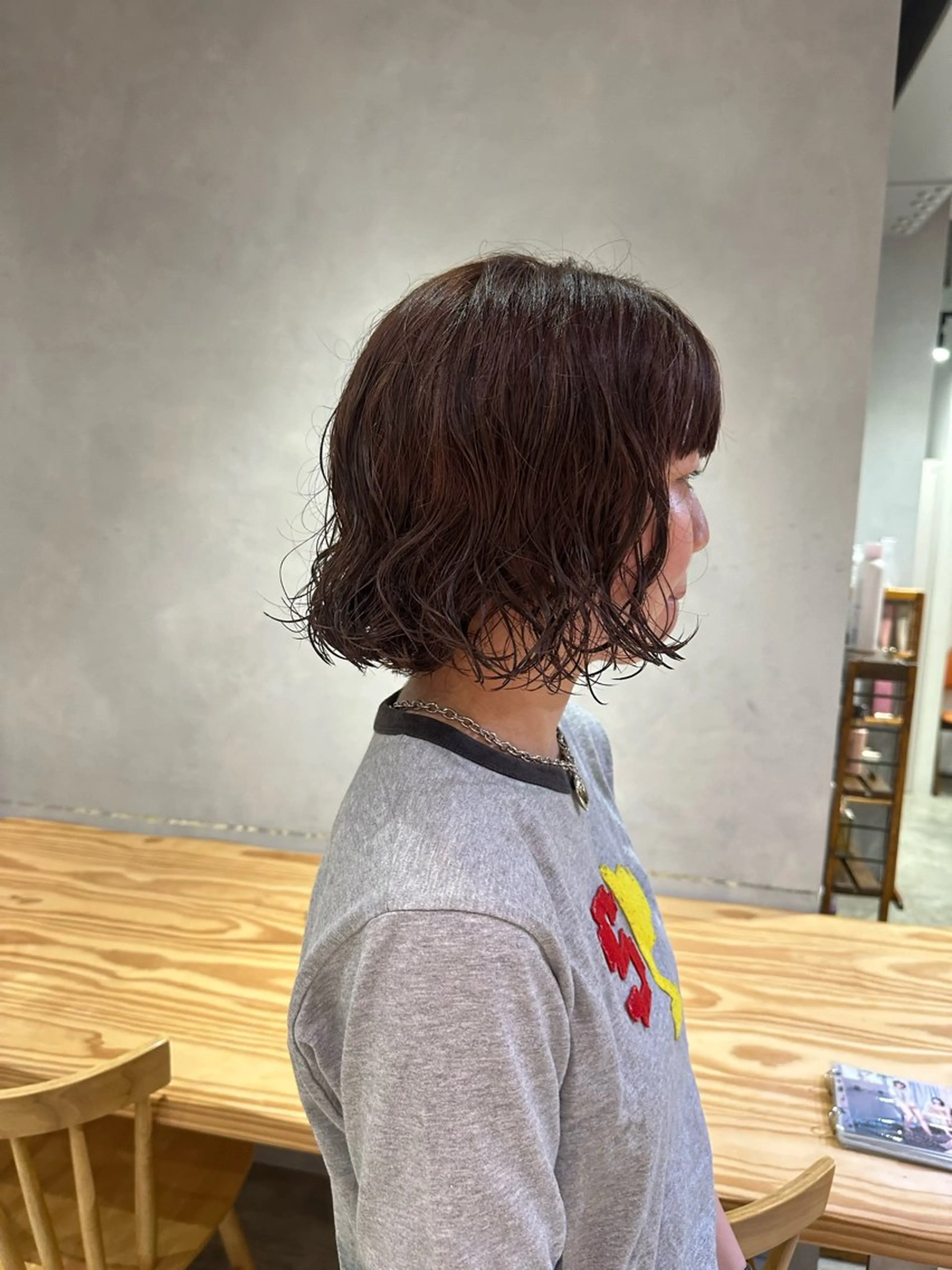 ショート カラー パーマ ブラウンカラー ピンクカラー ピンクブラウン ボブ パーマ もも ／メンズ〜レディースのヘアスタイル