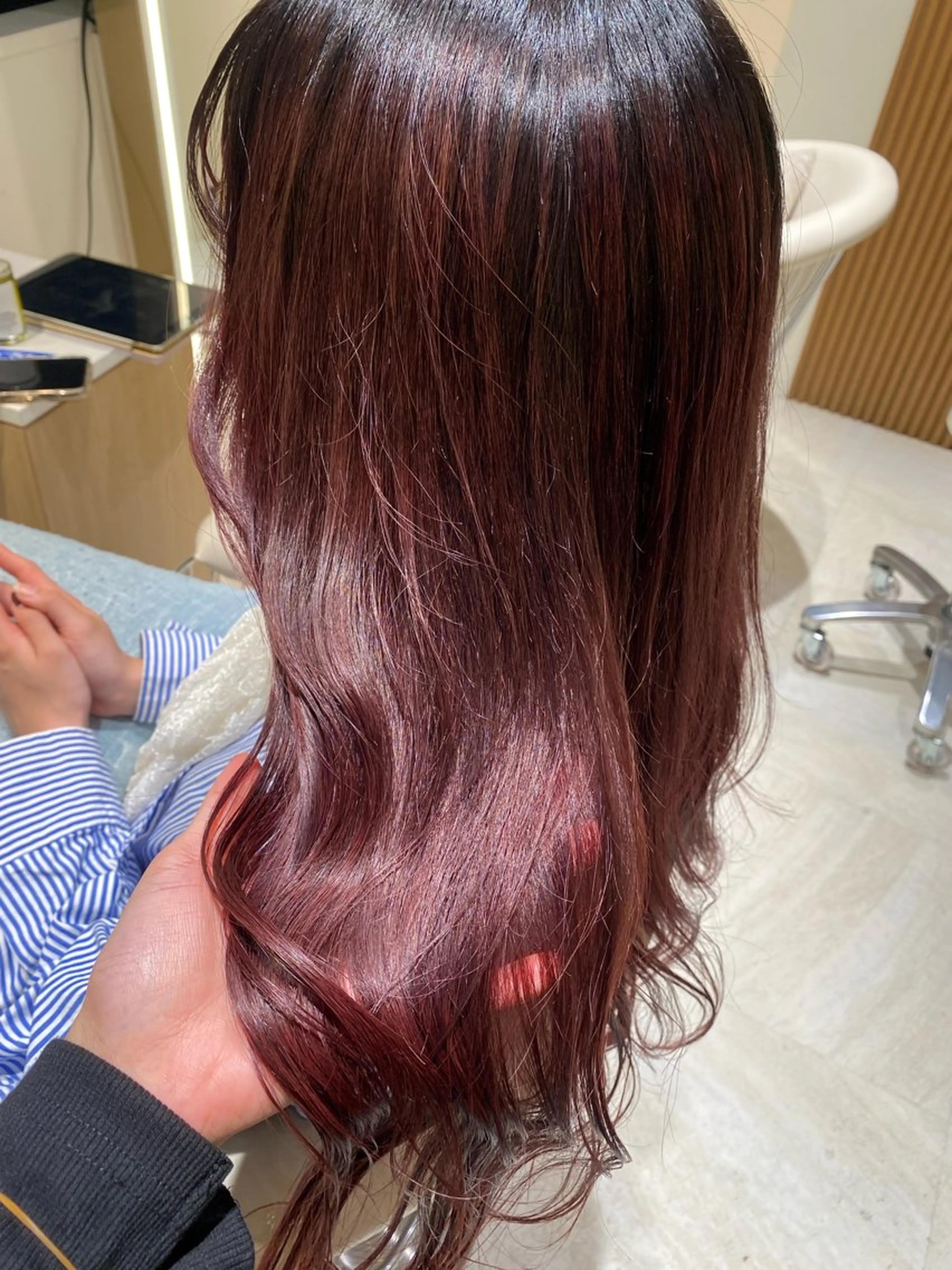 ロング ピンクブラウン ヘアカラー ROMMY所属・似合わせヘア 💇🏻‍♀/マリアのヘアスタイル