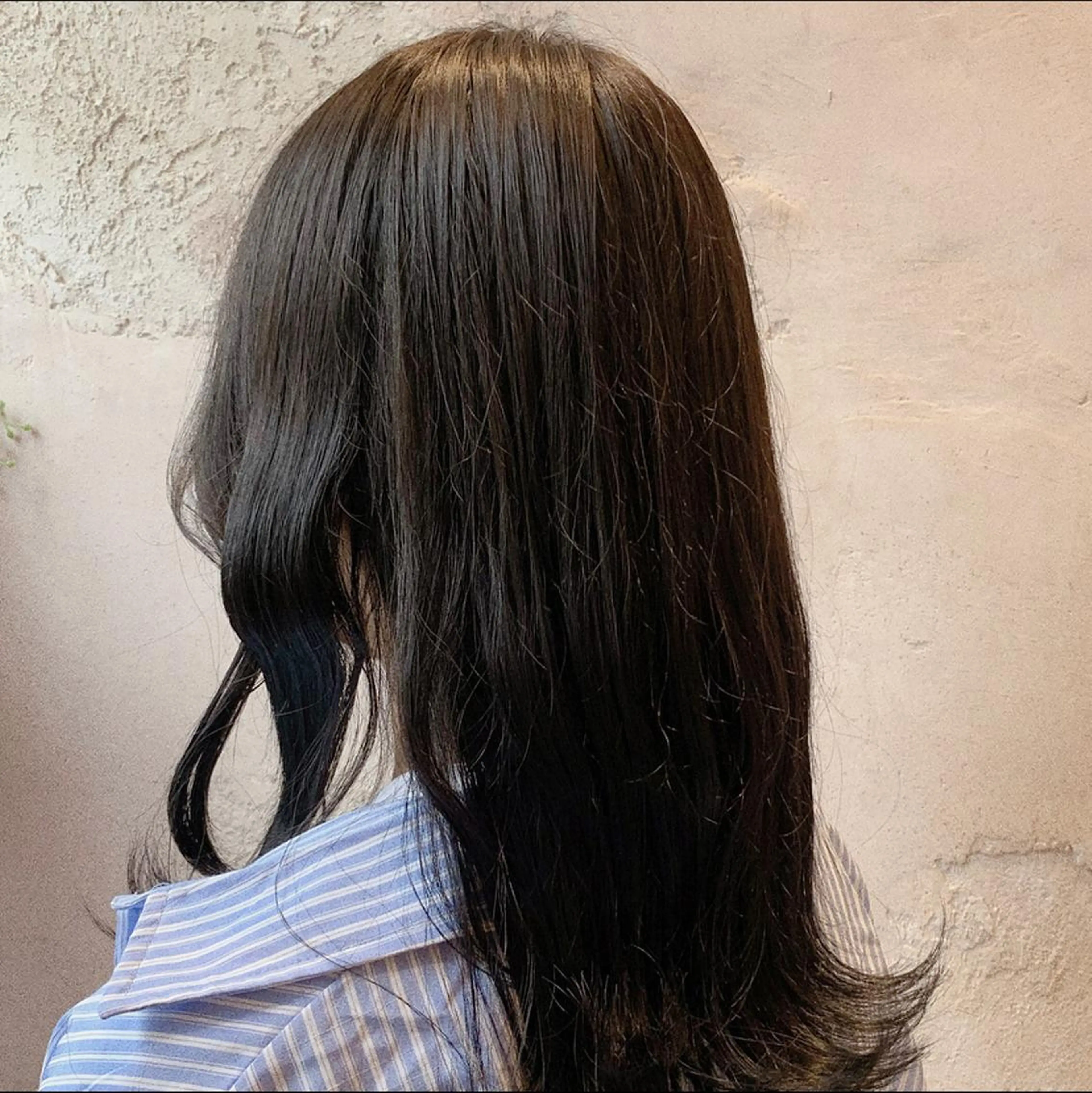 セミロング カラー 川井麻由🎀アイドル 量産🎀ピンクカラーのヘアスタイル