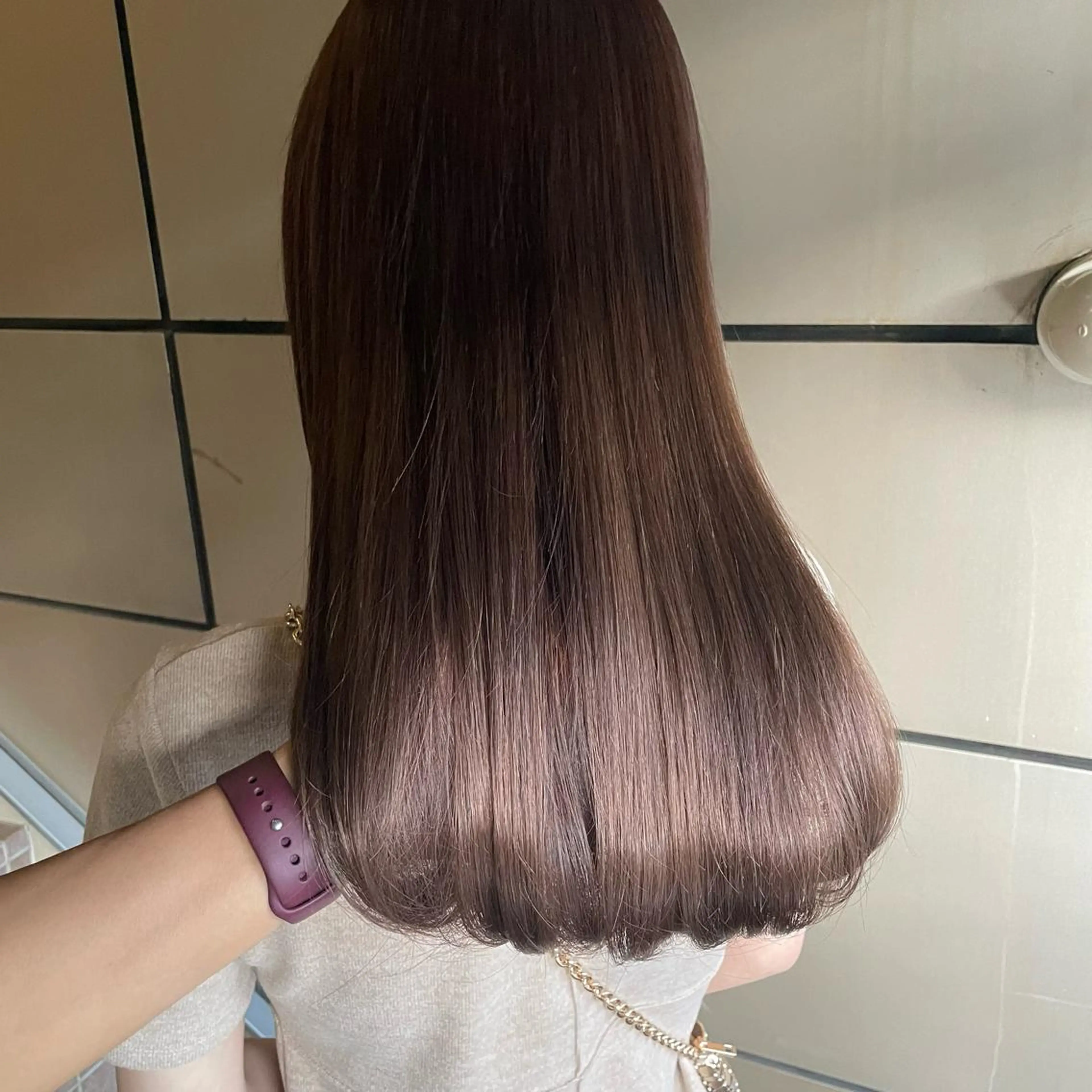 セミロング 顔まわりレイヤー 韓国風ヘア レイヤーカット ローレイヤー 縮毛矯正 カット ヘアカラー トリートメント Masena所属・【必ず似合わせます】 川口航平のヘアスタイル