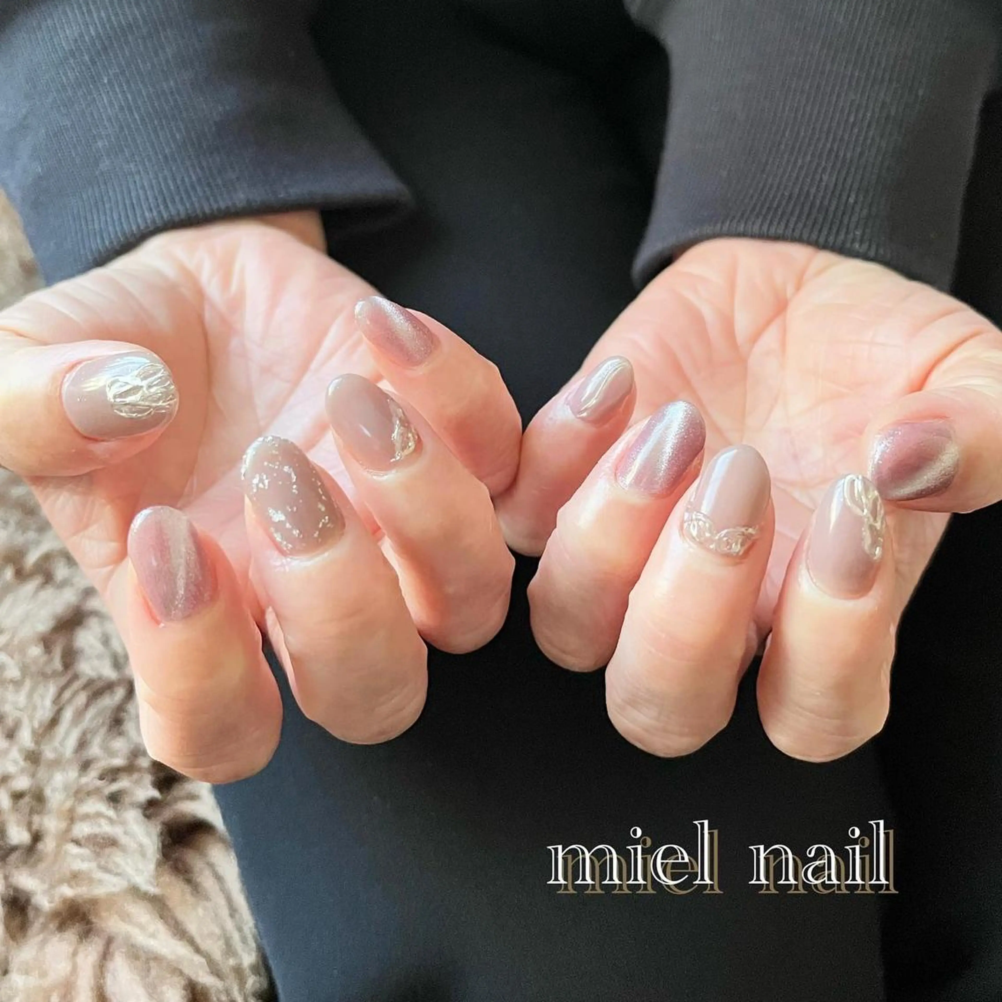 ネイル ミラーネイル ニュアンスネイル シルバー 春ネイル ハンドネイル miel nailのネイルデザイン