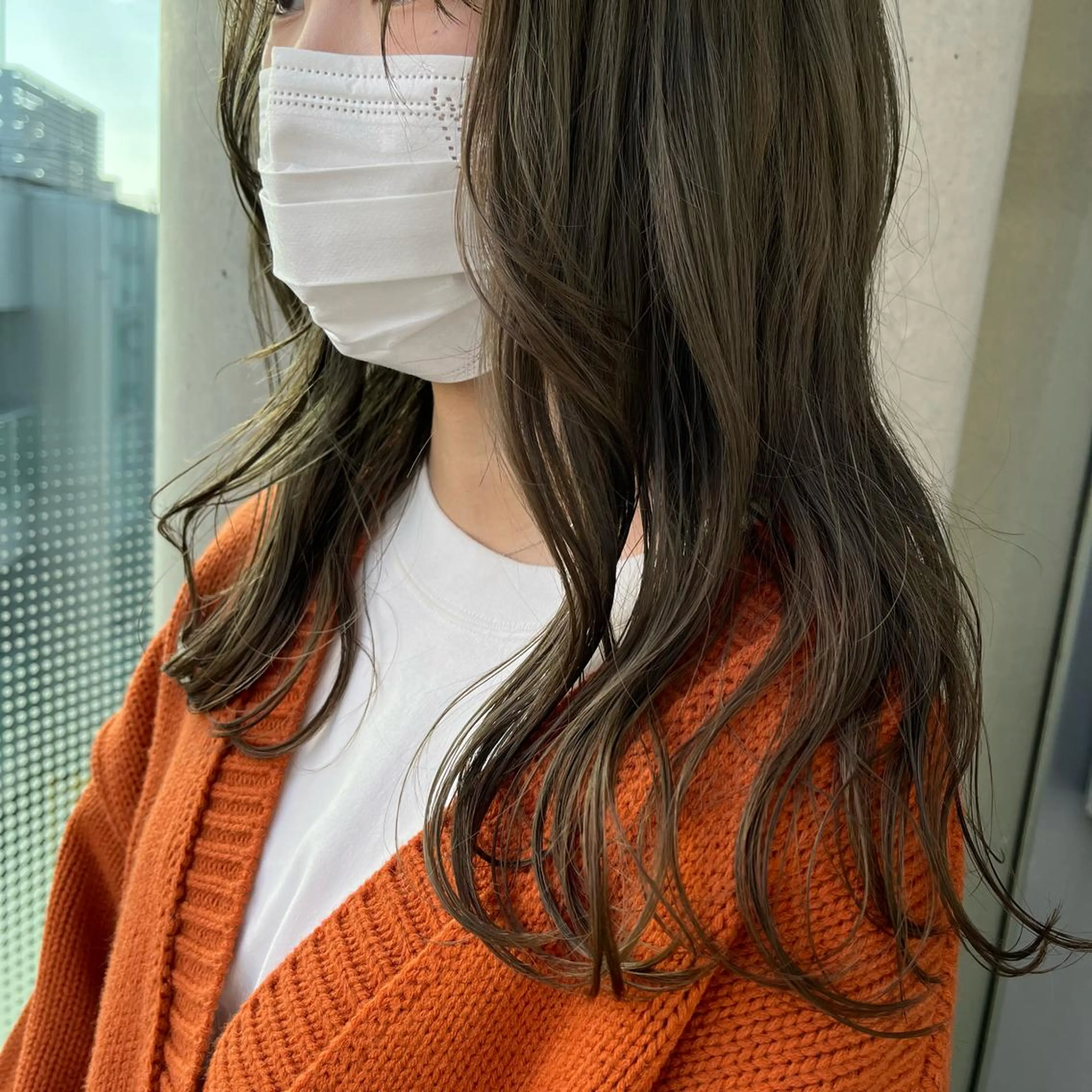 セミロング カラー ベージュカラー オリーブベージュ ヘアカラー トリートメント サソウ ユリエ🥥のヘアスタイル
