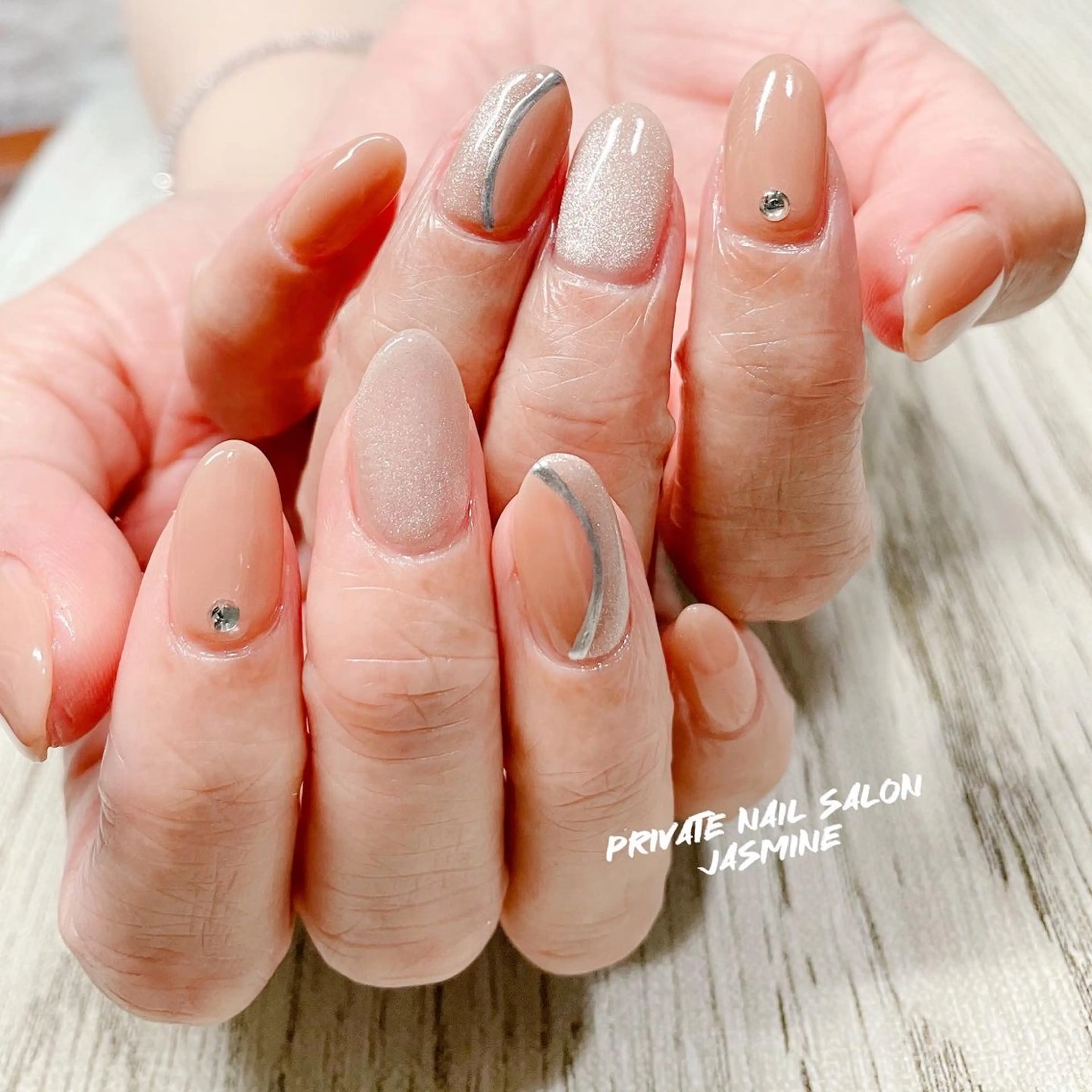 ネイル マグネットネイル シンプルネイル Nail salon JASMINEのネイルデザイン