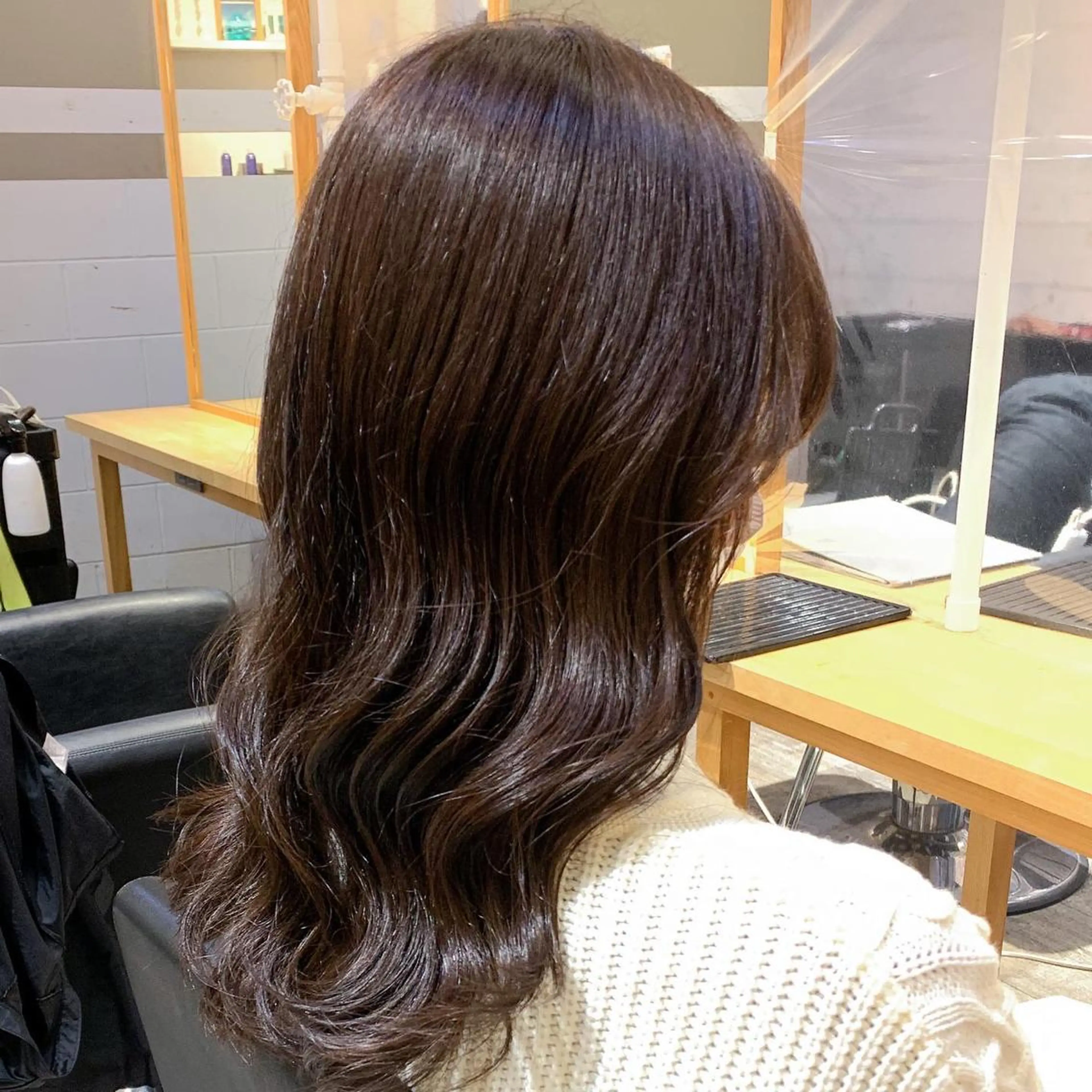 ロング カラー ブラウンカラー カット ヘアカラー トリートメント 鈴木 悠平のヘアスタイル